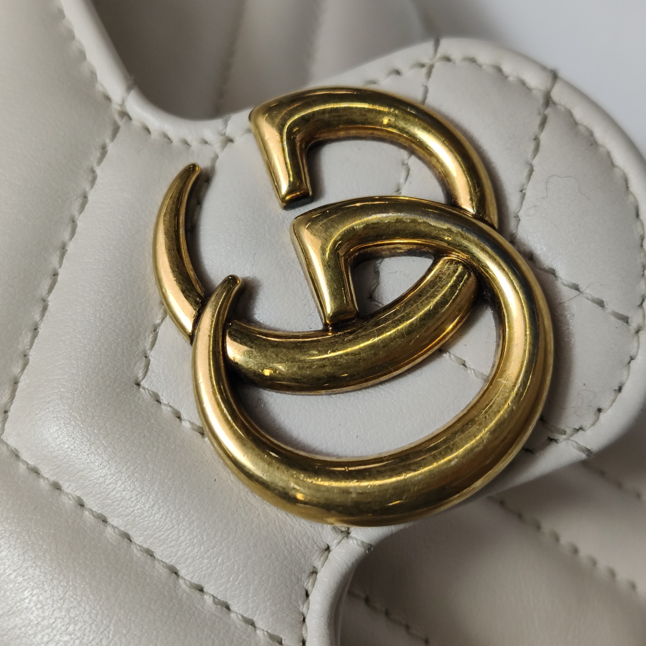 Gucci GG Marmont Flap Bag Matelasse Leather Super Mini — photo 11 of 14