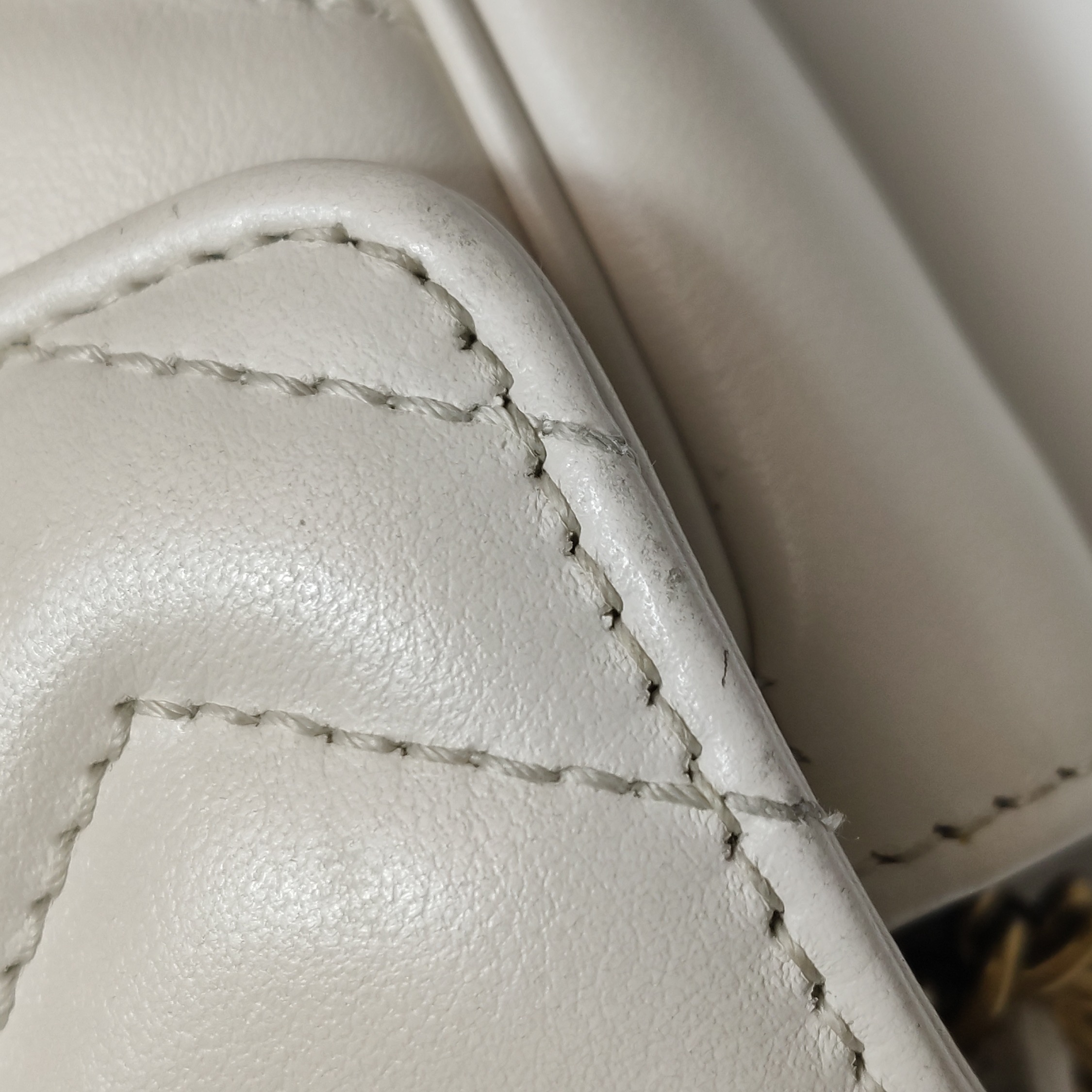 Gucci GG Marmont Flap Bag Matelasse Leather Super Mini — photo 13 of 14