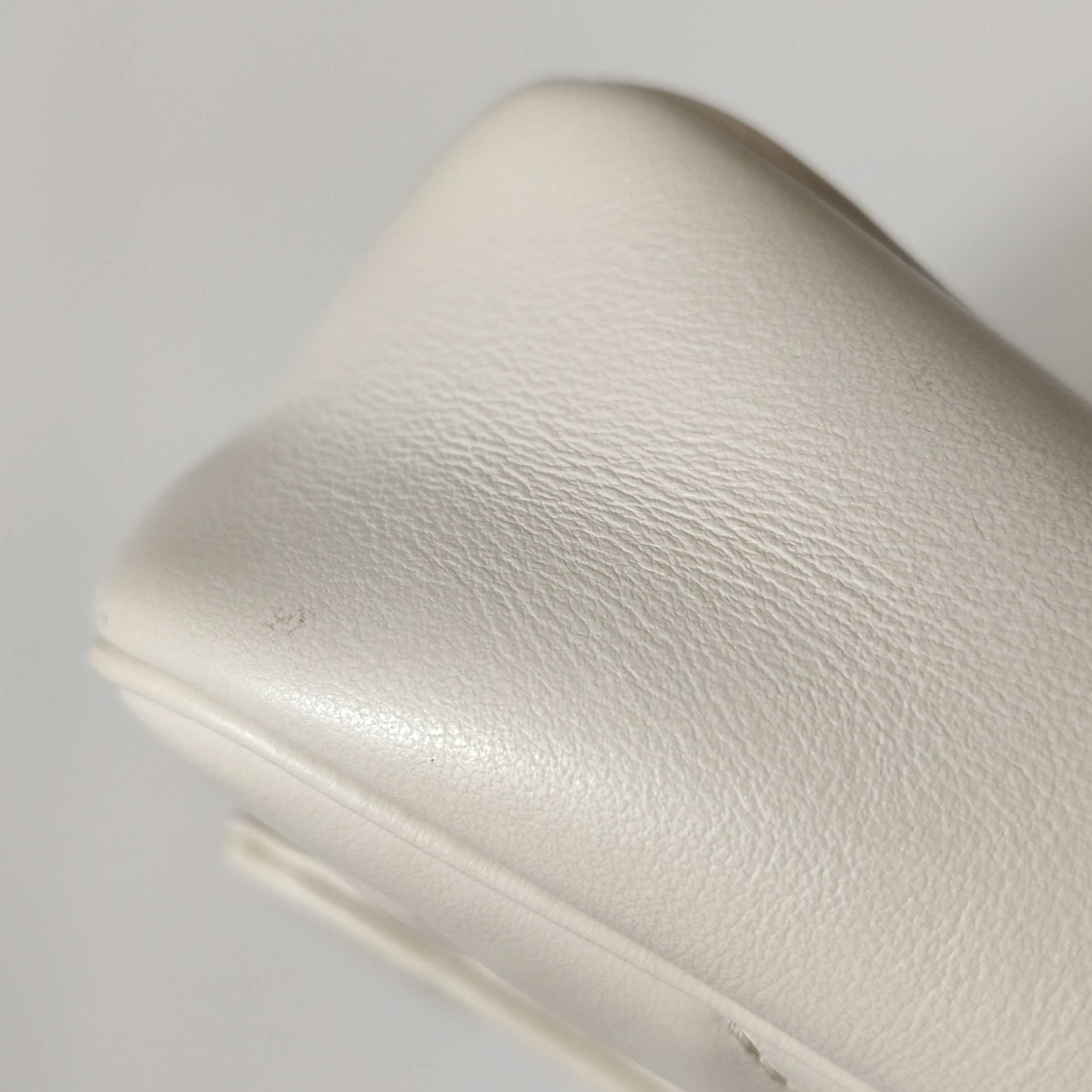 Gucci GG Marmont Flap Bag Matelasse Leather Super Mini — photo 10 of 14