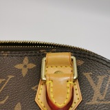 Louis Vuitton(LV) Alma Handbag Monogram Canvas BB — thumbnail 9