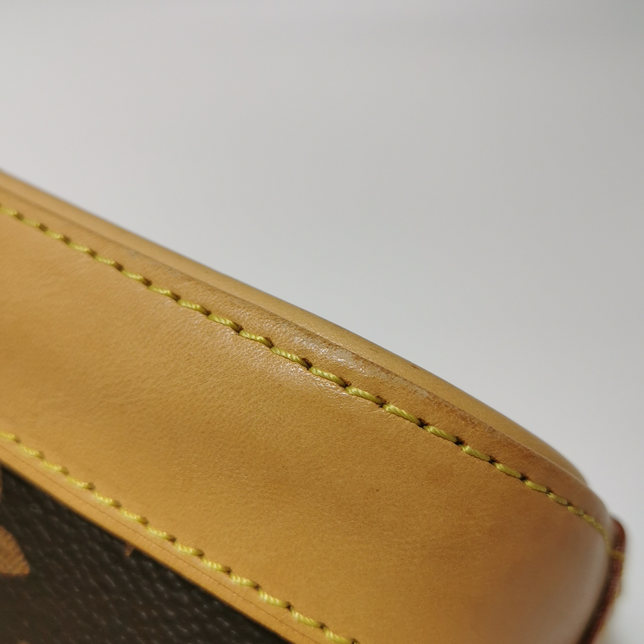 Louis Vuitton(LV) Alma Handbag Monogram Canvas BB — photo 16 of 17