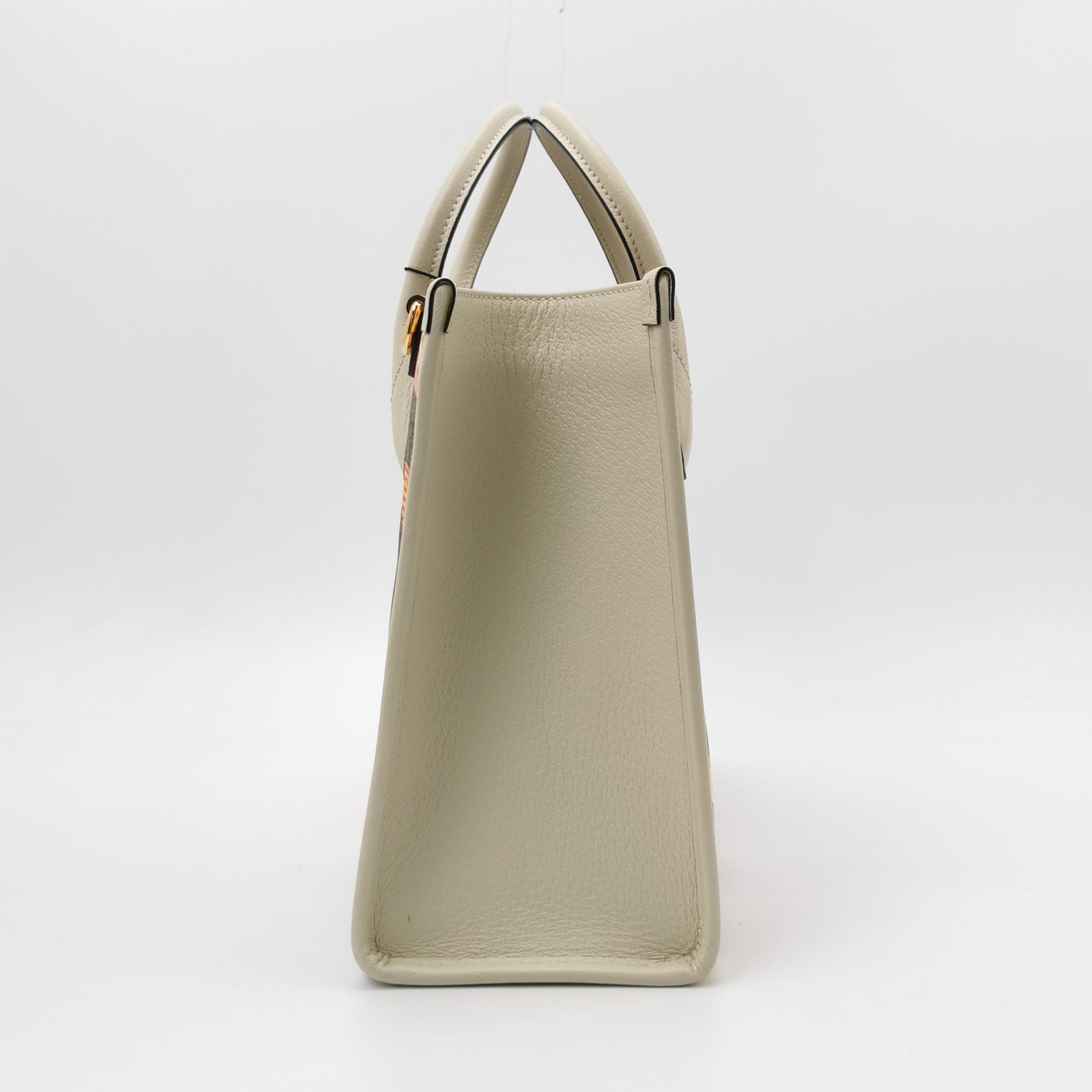Gucci Convertible Open Tote Apple GG Coated Canvas Small — photo 3 of 21