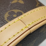Louis Vuitton(LV) Fold Me Pouch Monogram Canvas — thumbnail 9
