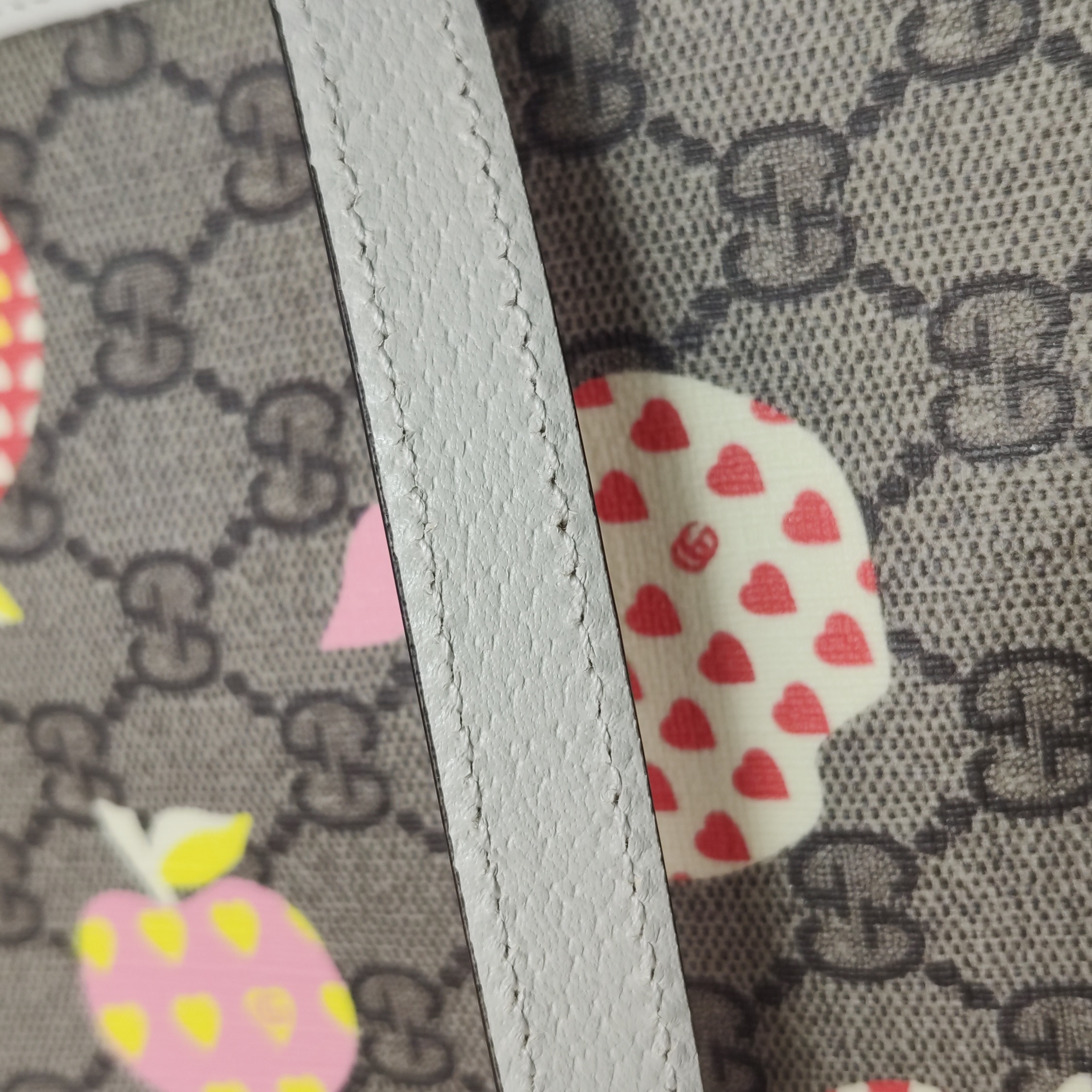 Gucci Convertible Open Tote Apple GG Coated Canvas Small — photo 11 of 21