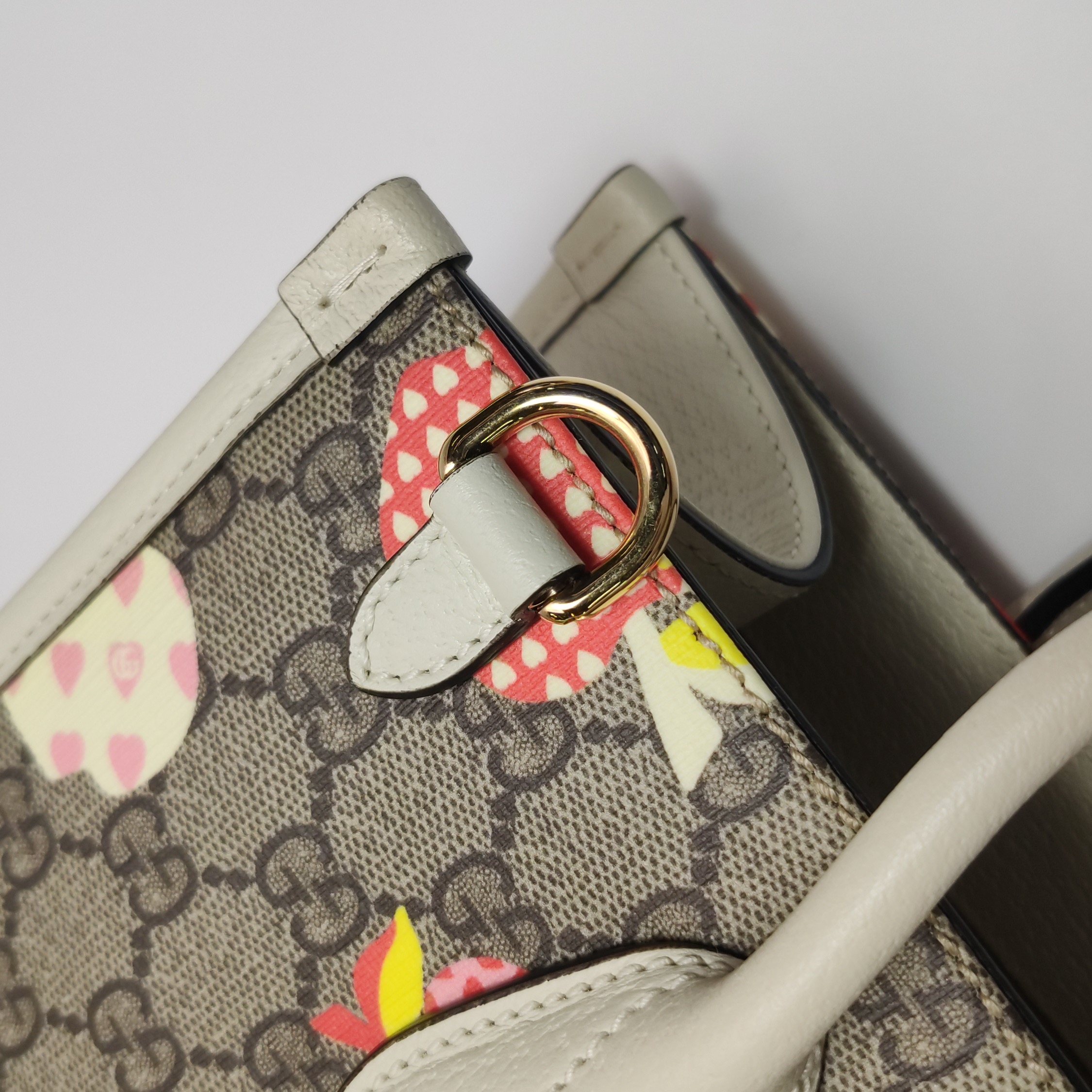 Gucci Convertible Open Tote Apple GG Coated Canvas Small — photo 12 of 21