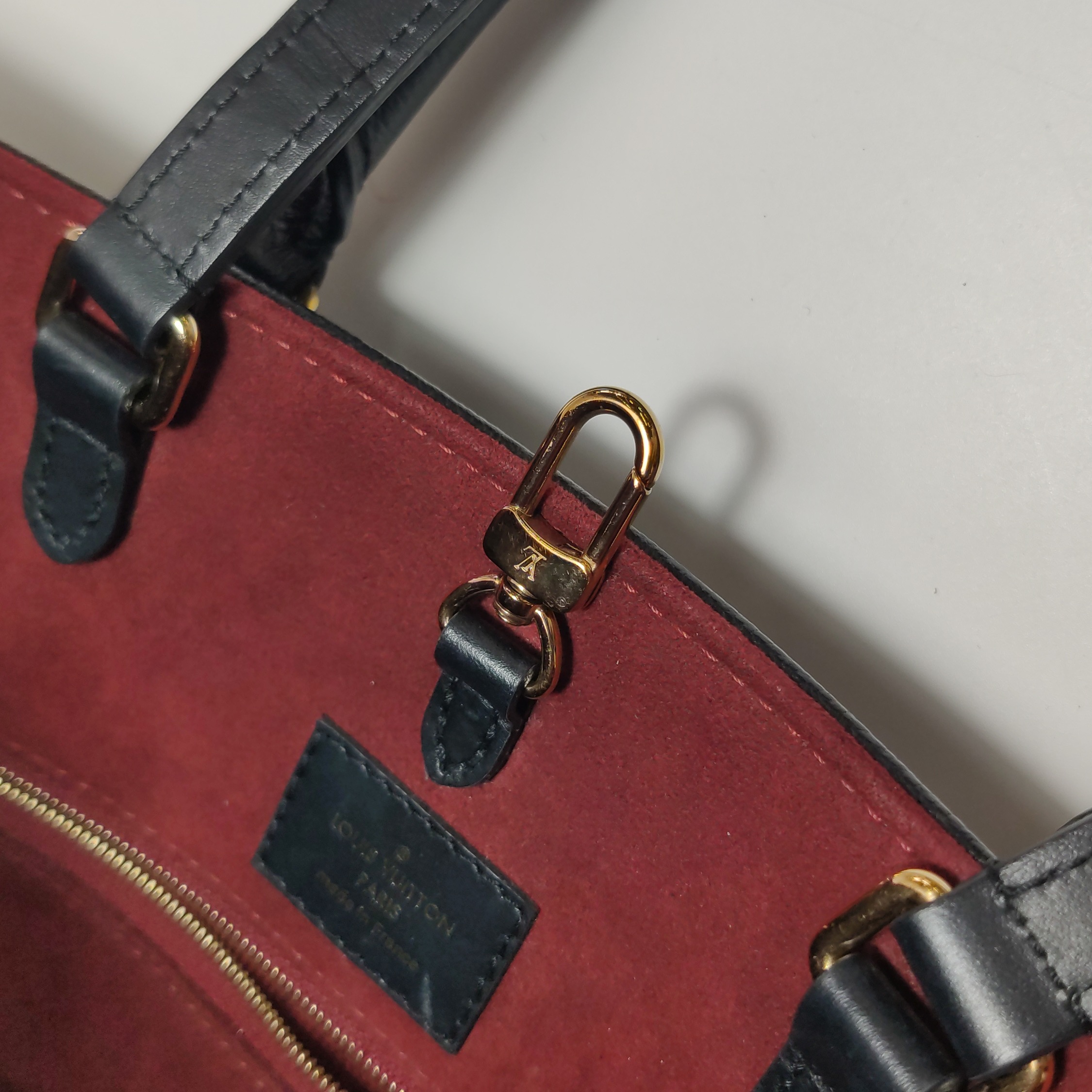 Louis Vuitton(LV) OnTheGo Tote Bicolor Monogram Empreinte Giant MM — photo 9 of 13
