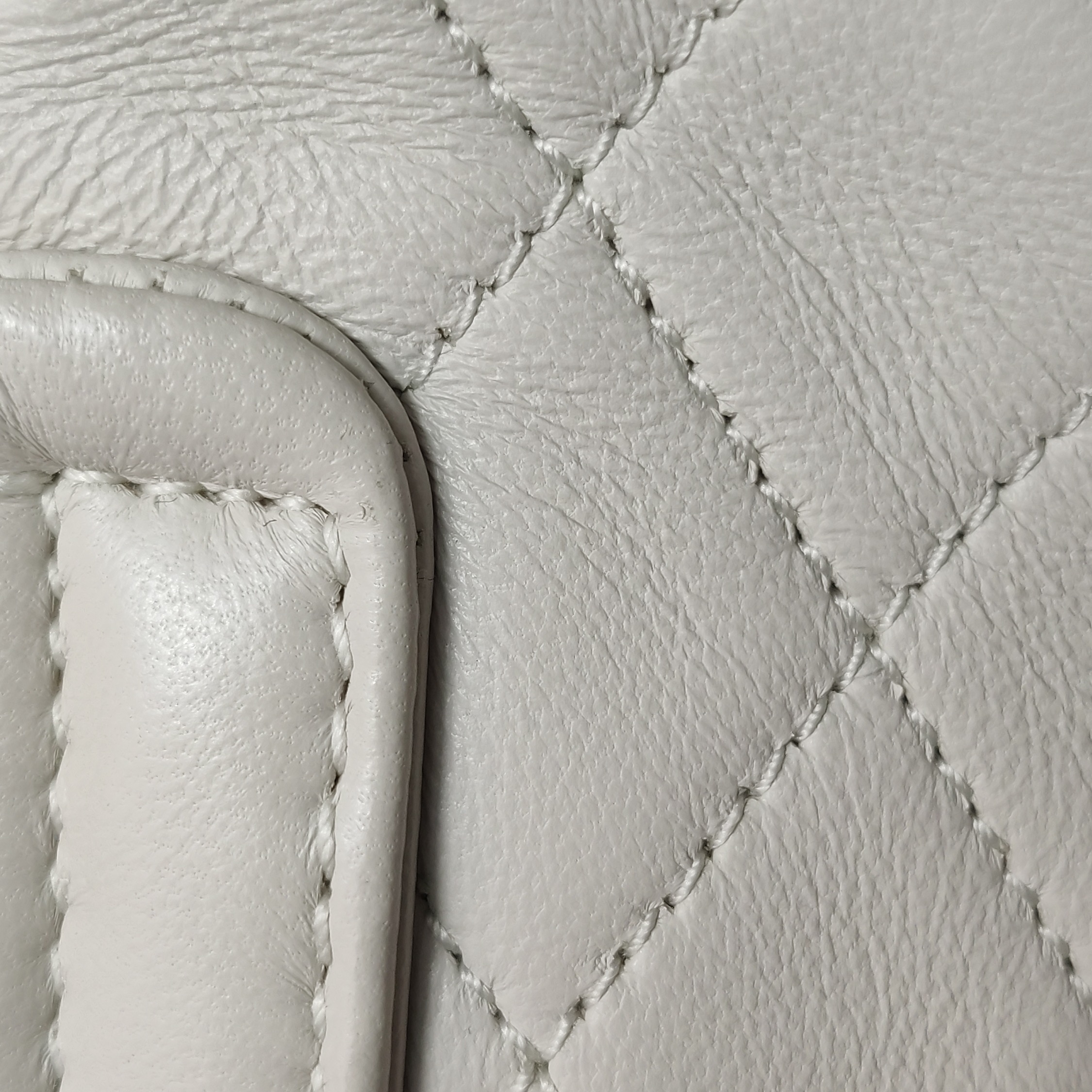 Saint Laurent()YSL Nolita Satchel Quilted Leather Mini
