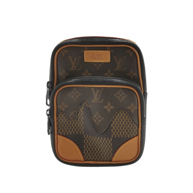 Louis Vuitton(LV) Nigo Amazone Sling Bag Limited Edition Giant Damier and Monogram Canvas — pre-owned, Vierlot