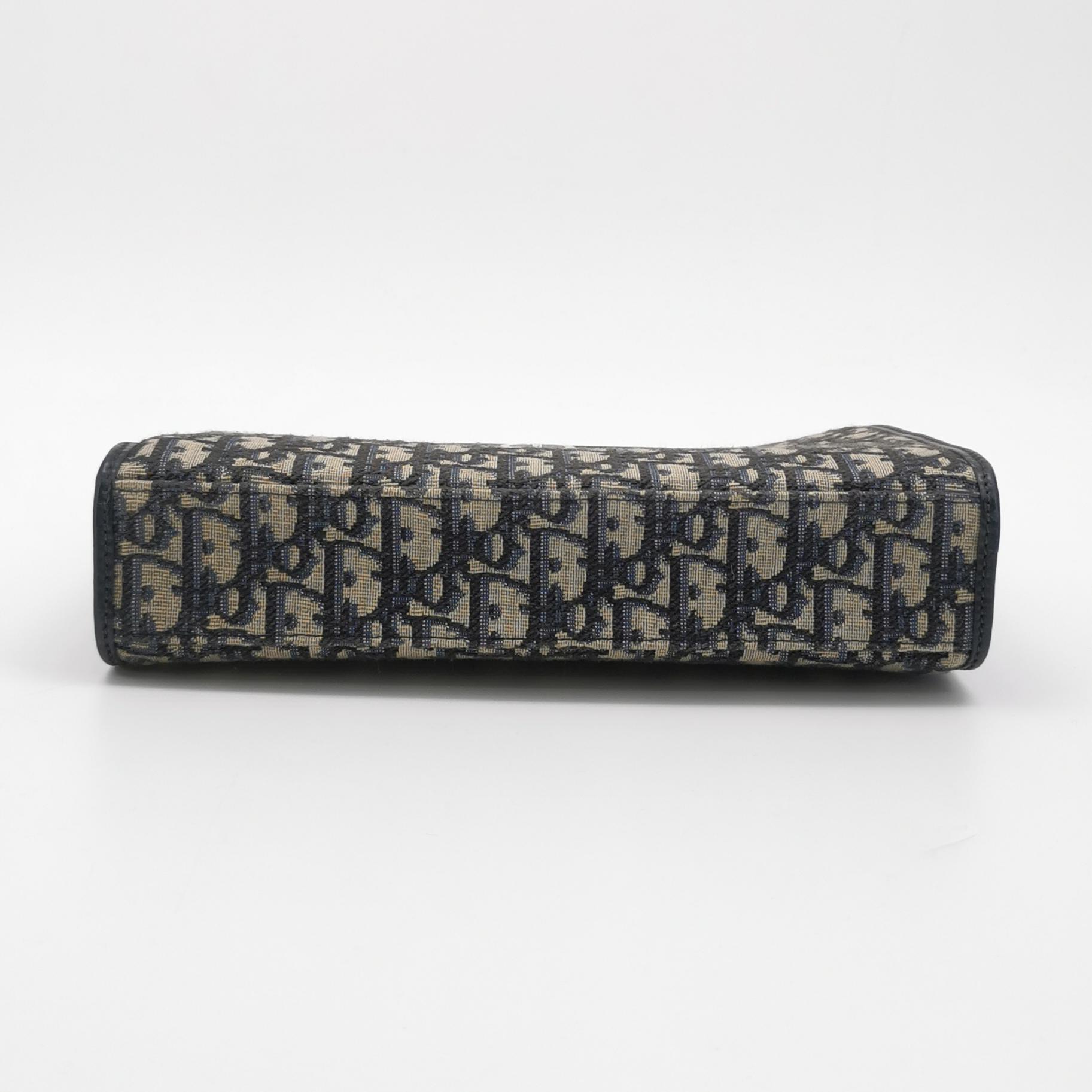 Dior Oblique 30 Montaigne Clutch bag Women — photo 5 of 15