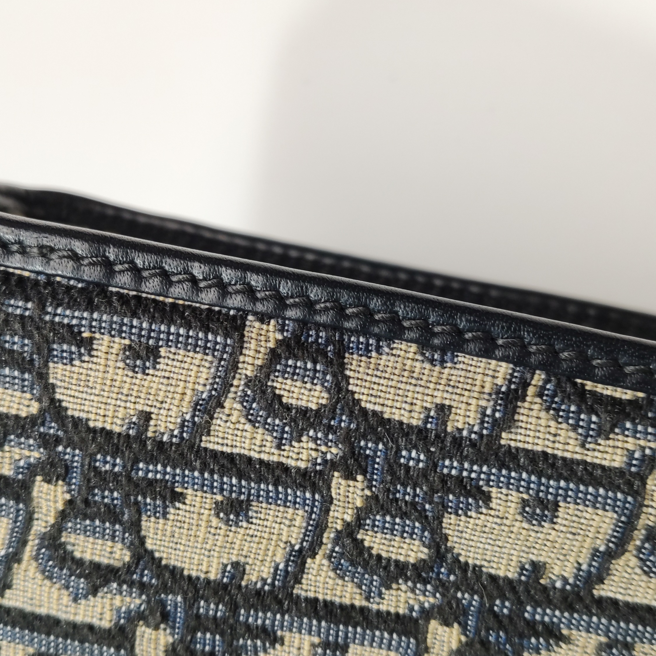 Dior Oblique 30 Montaigne Clutch bag Women — photo 11 of 15