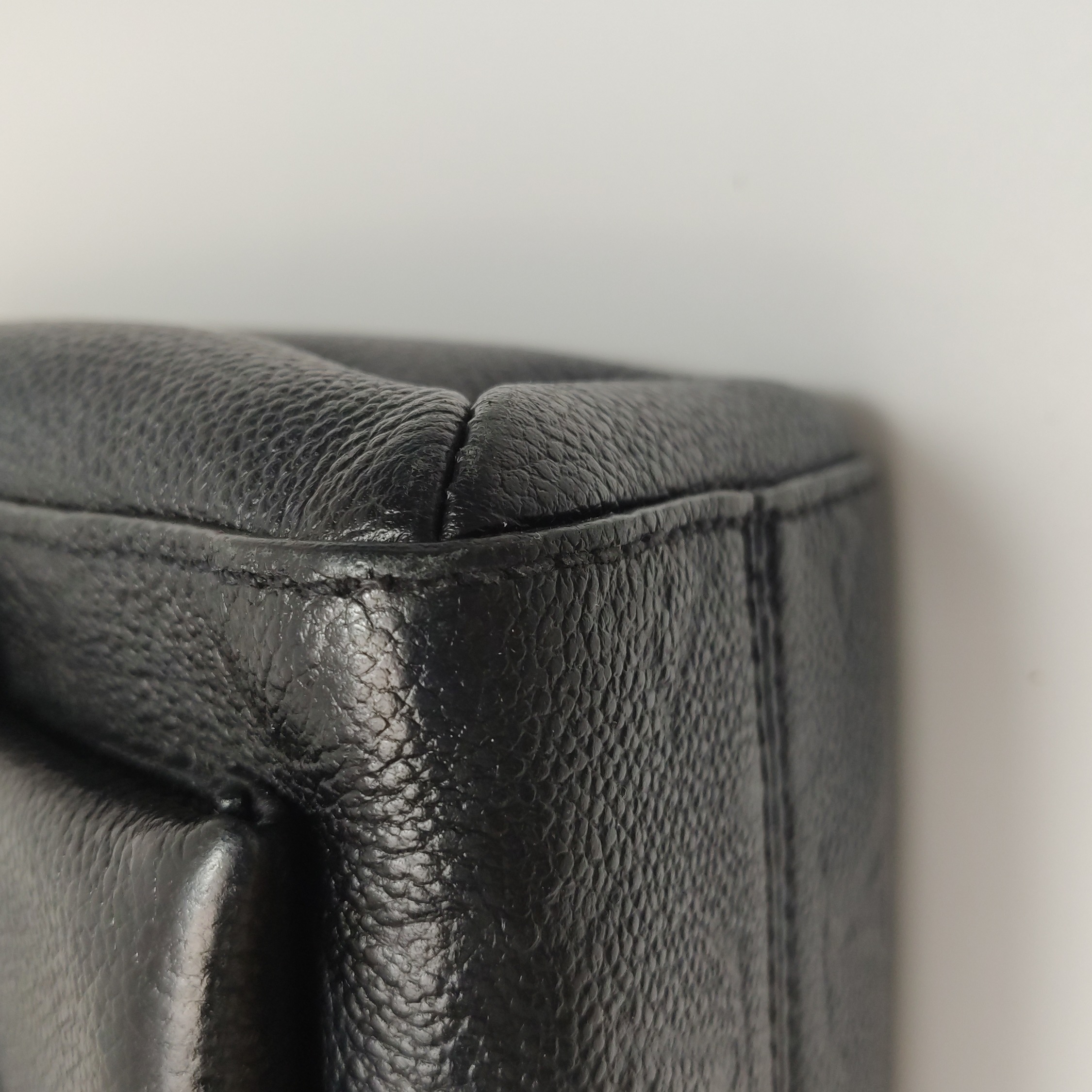 Louis Vuitton(LV) Vavin Handbag Monogram Empreinte Leather PM — photo 12 of 13