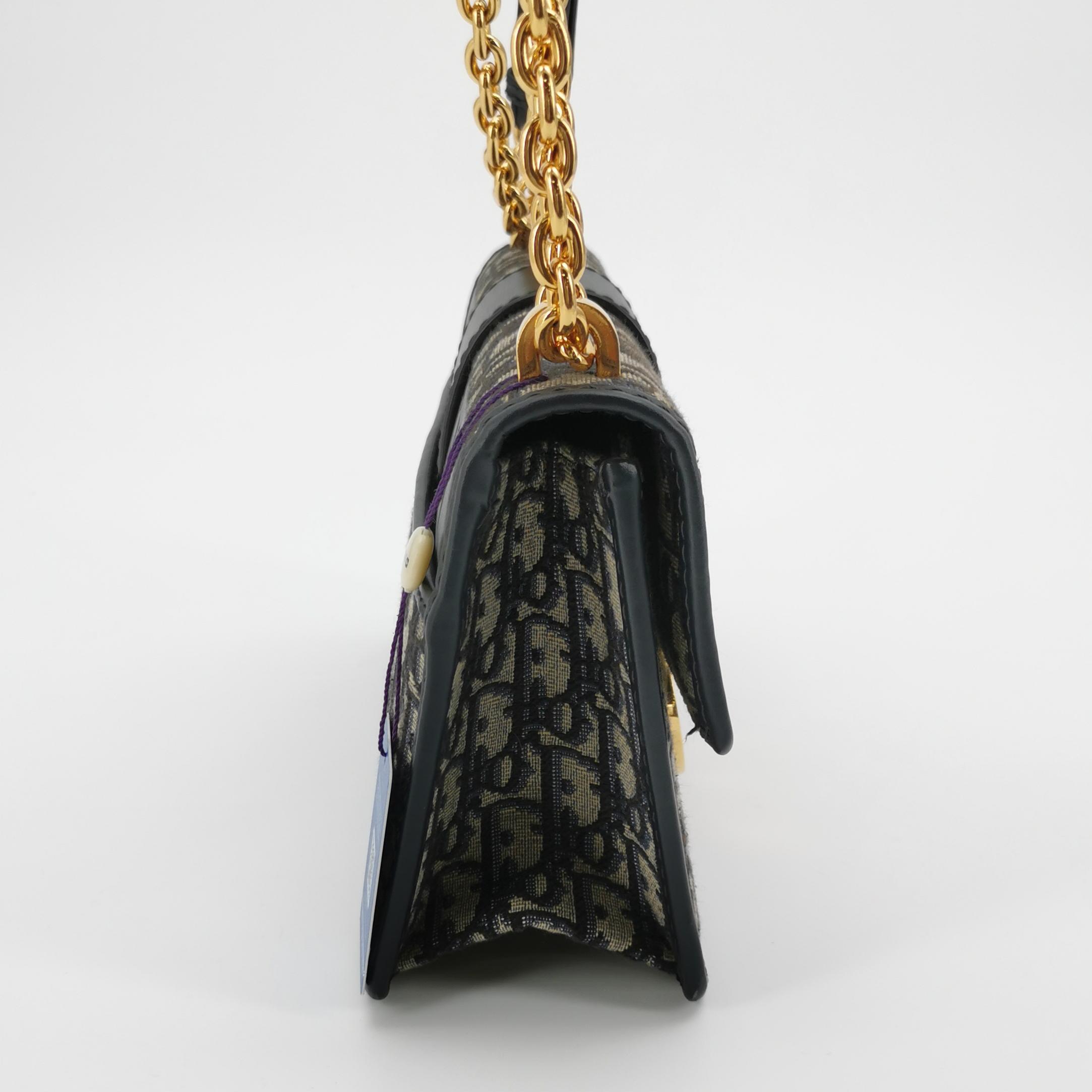 Dior 30 Montaigne Chain Flap Bag Oblique Canvas — photo 3 of 19