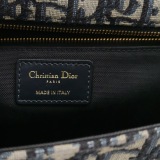 Dior 30 Montaigne Chain Flap Bag Oblique Canvas — thumbnail 15