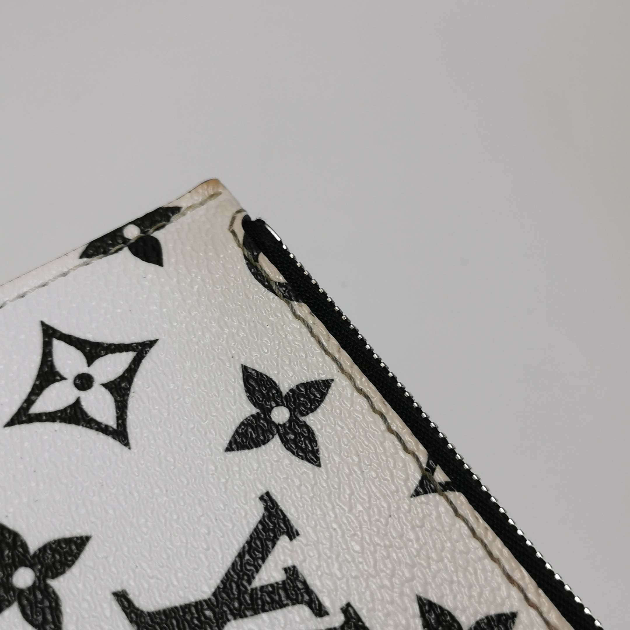 Louis Vuitton(LV) Marelle Handbag Epi Leather — photo 14 of 14