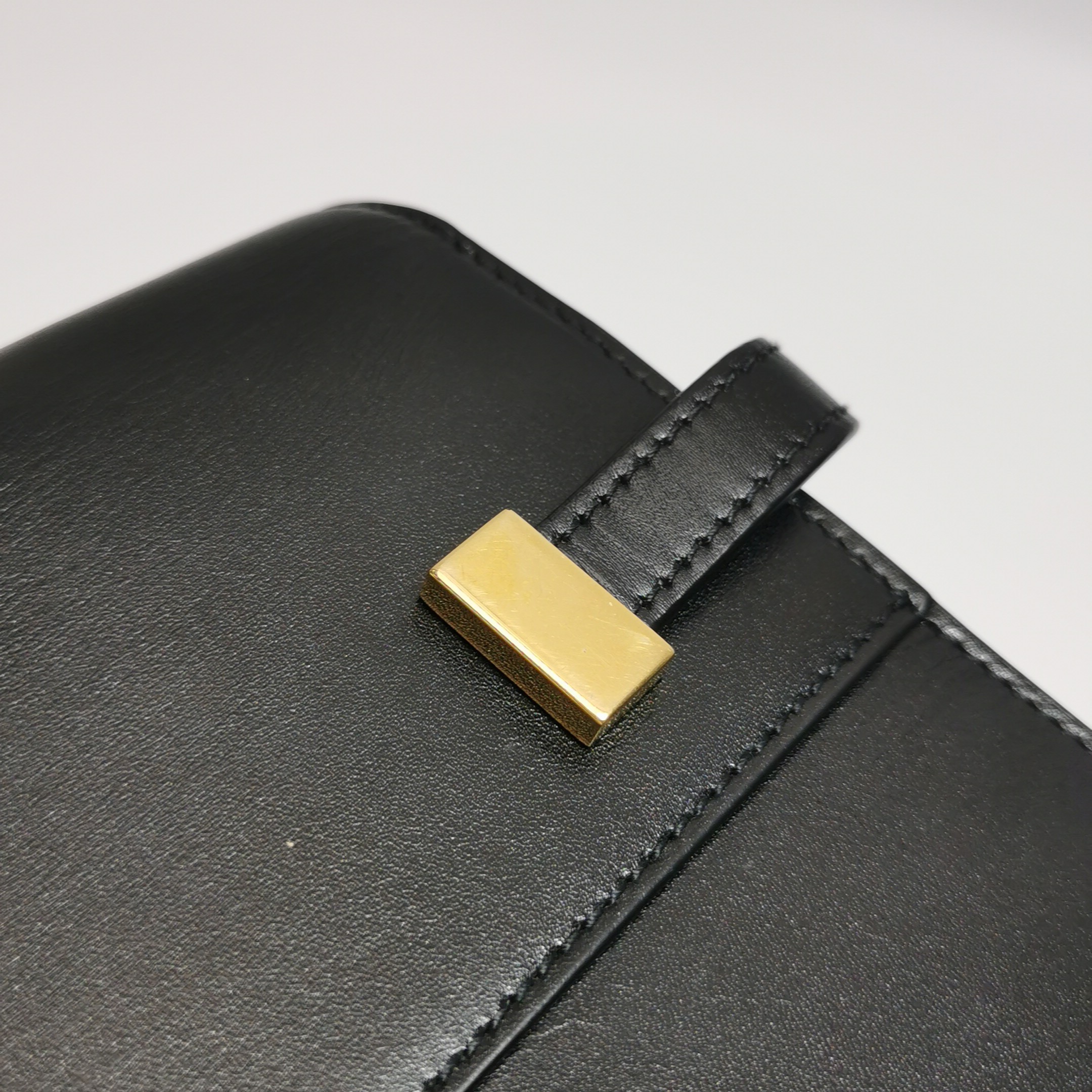 Saint Laurent(YSL) Manhattan Shoulder Bag Leather Medium