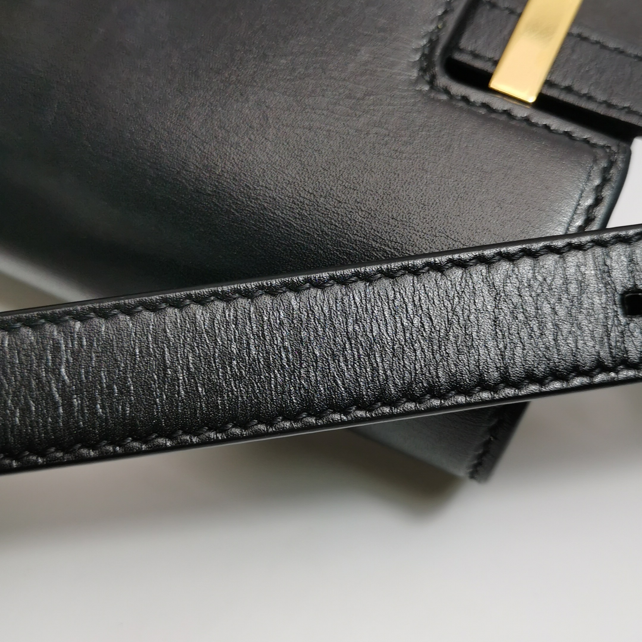 Saint Laurent(YSL) Manhattan Shoulder Bag Leather Medium