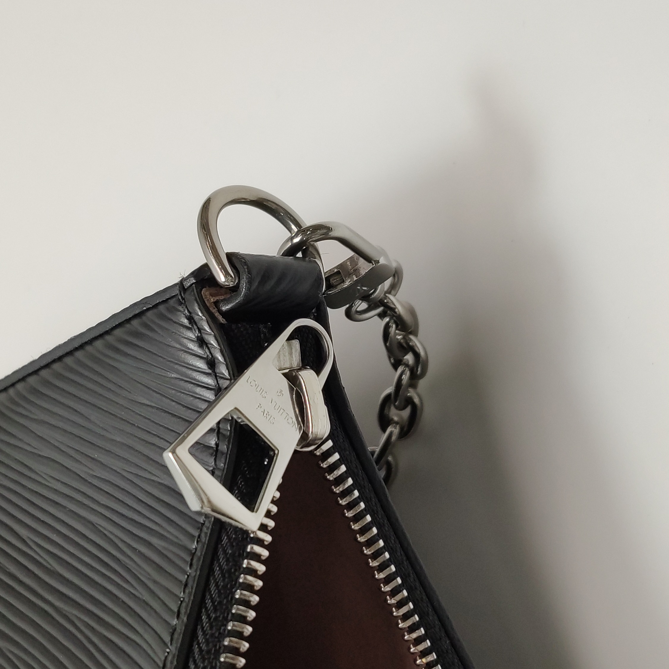 Louis Vuitton(LV) Marelle Handbag Epi Leather — photo 11 of 14