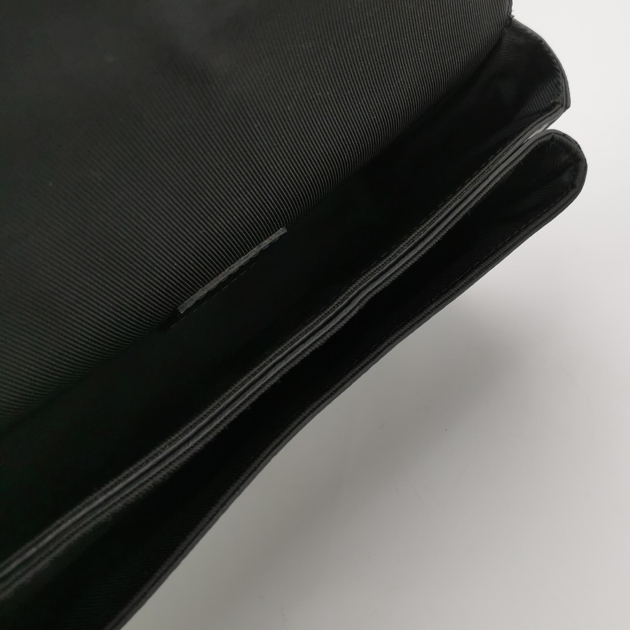 Louis Vuitton(LV) Montsouris Messenger Bag Monogram Eclipse Canvas — photo 9 of 12