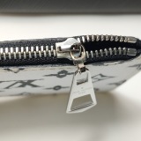 Louis Vuitton(LV) Marelle Handbag Epi Leather — thumbnail 12