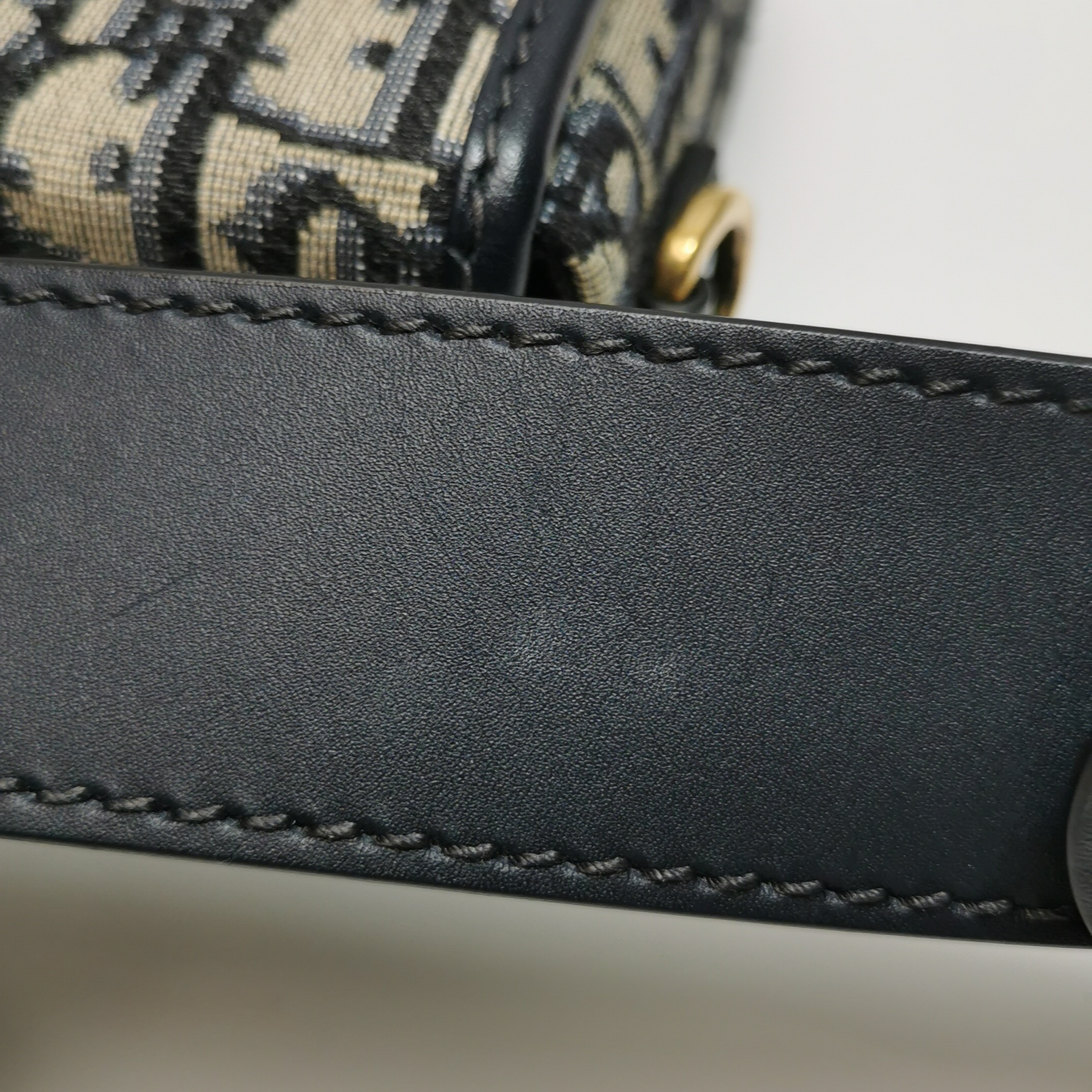 Dior 30 Montaigne Box Bag Oblique Canvas — photo 13 of 17