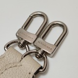 Louis Vuitton(LV) Marelle Handbag Epi Leather — thumbnail 9