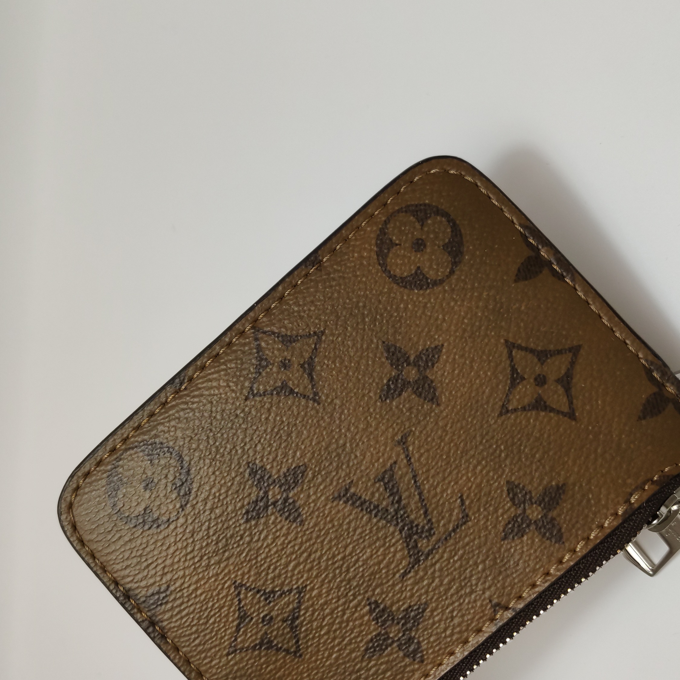 Louis Vuitton(LV) Marelle Handbag Epi Leather — photo 14 of 14