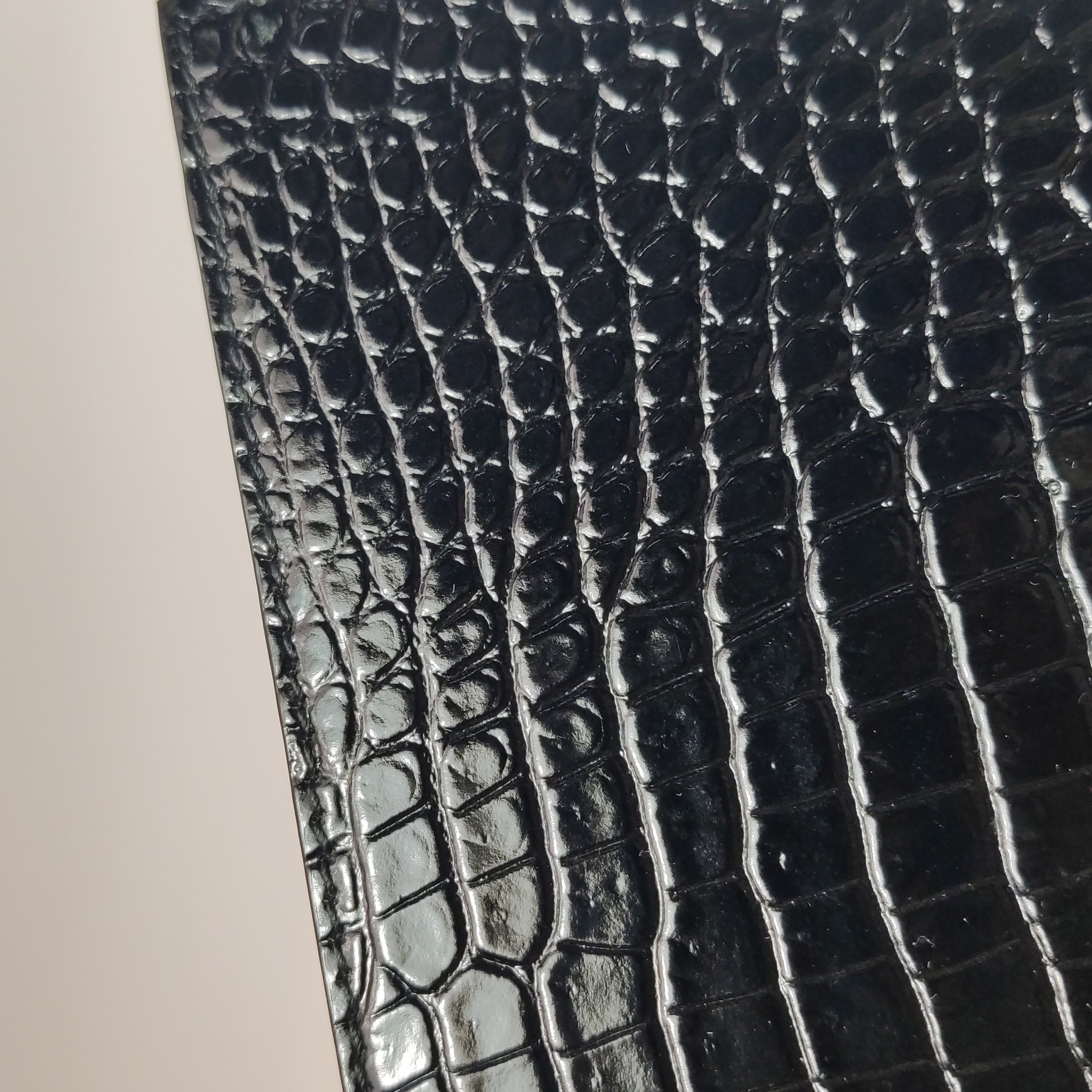 Saint Laurent(YSL) Classic Monogram Tassel Crossbody Bag Crocodile Embossed Leather Medium