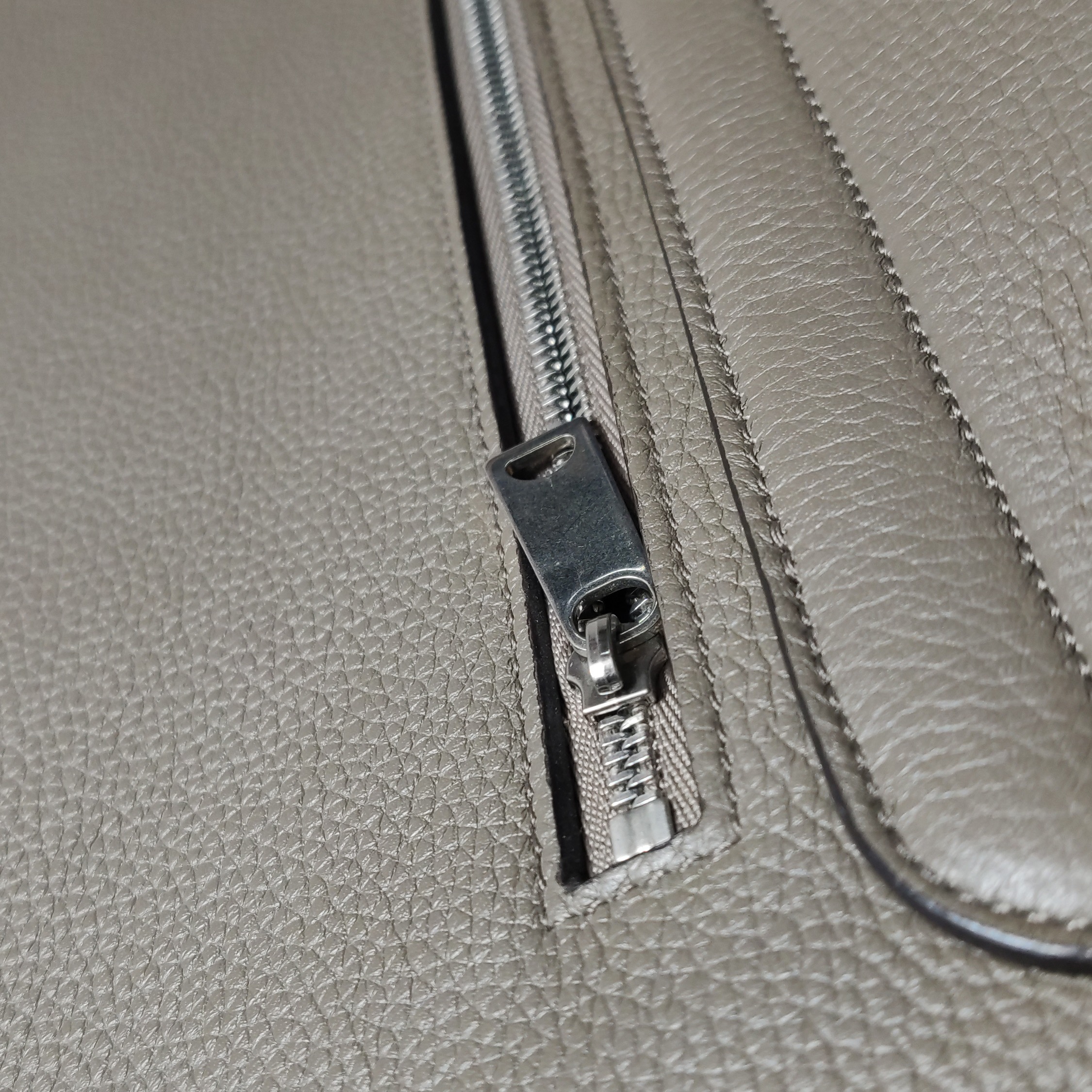 Celine Trapeze Bag Leather Small — photo 11 of 25