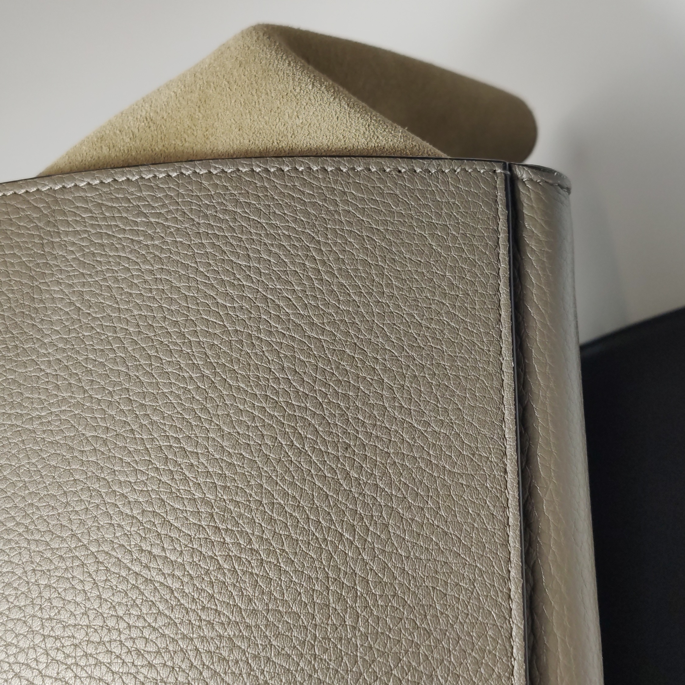 Celine Trapeze Bag Leather Small — photo 23 of 25