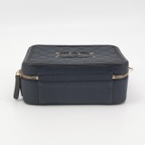 Chanel Filigree Vanity Case Quilted Caviar Medium — thumbnail 6