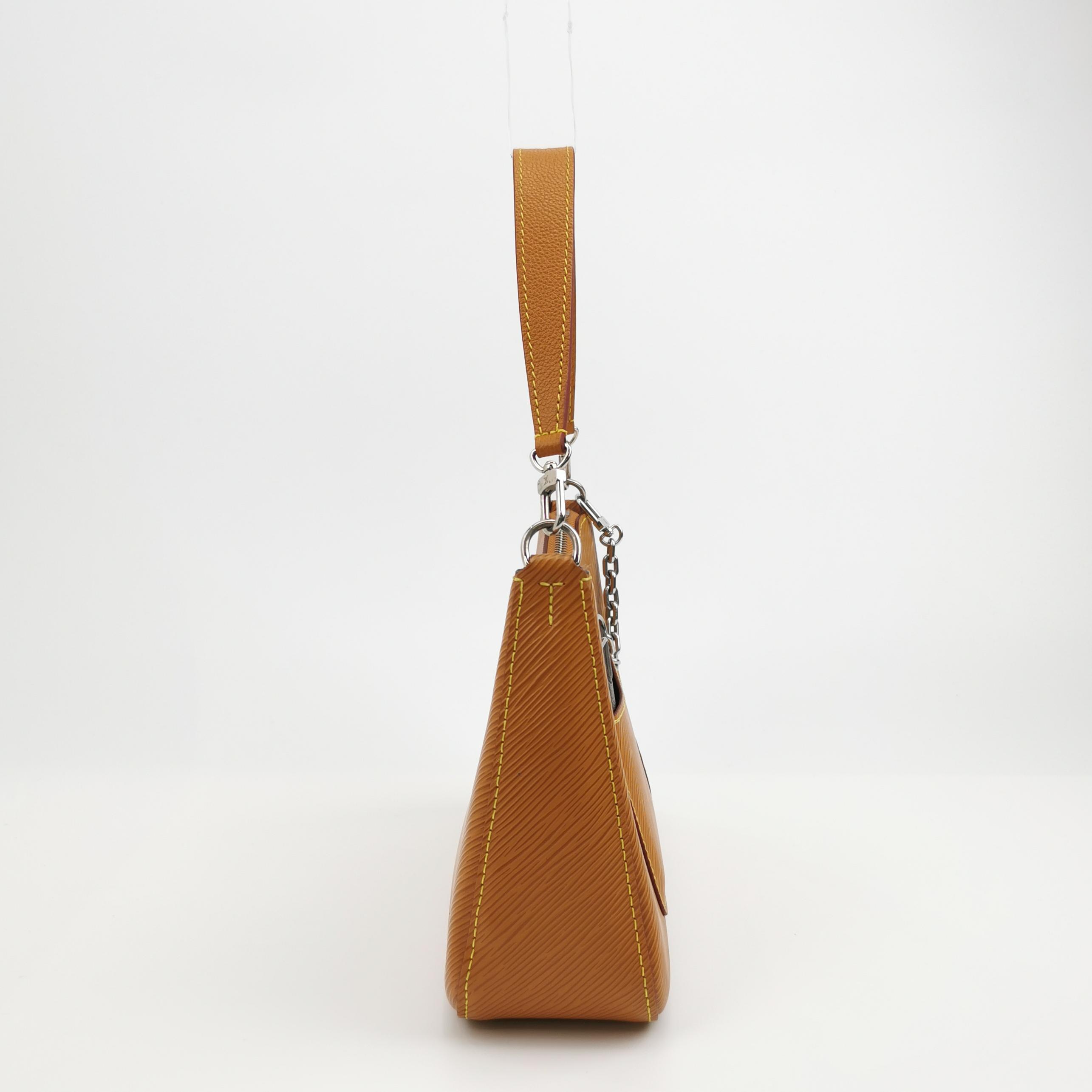 Louis Vuitton(LV) Marelle Handbag Epi Leather — photo 5 of 13