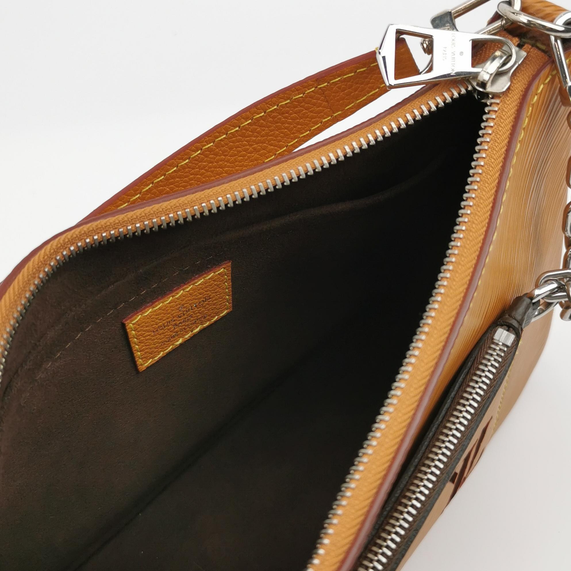 Louis Vuitton(LV) Marelle Handbag Epi Leather — photo 7 of 13