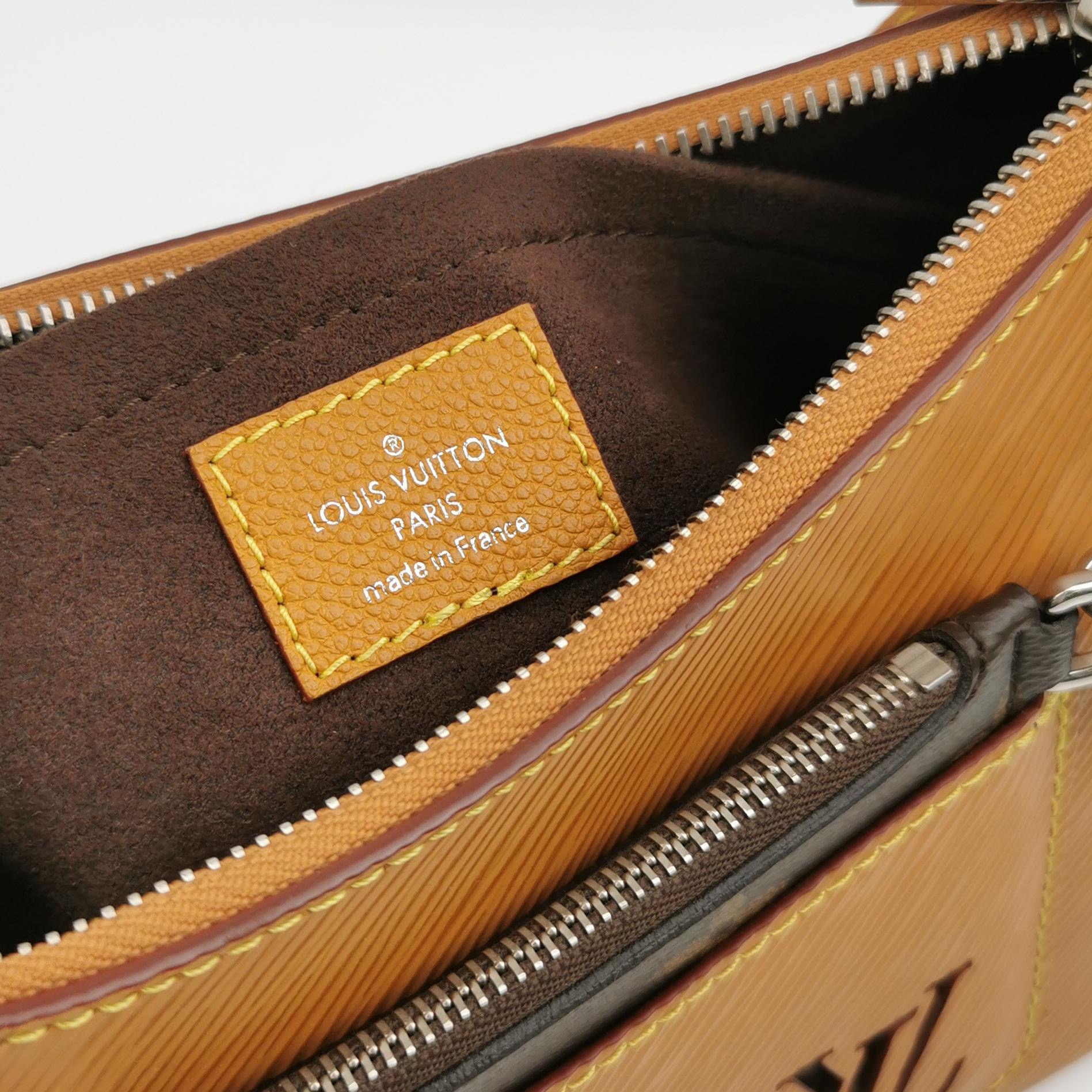 Louis Vuitton(LV) Marelle Handbag Epi Leather — photo 8 of 13