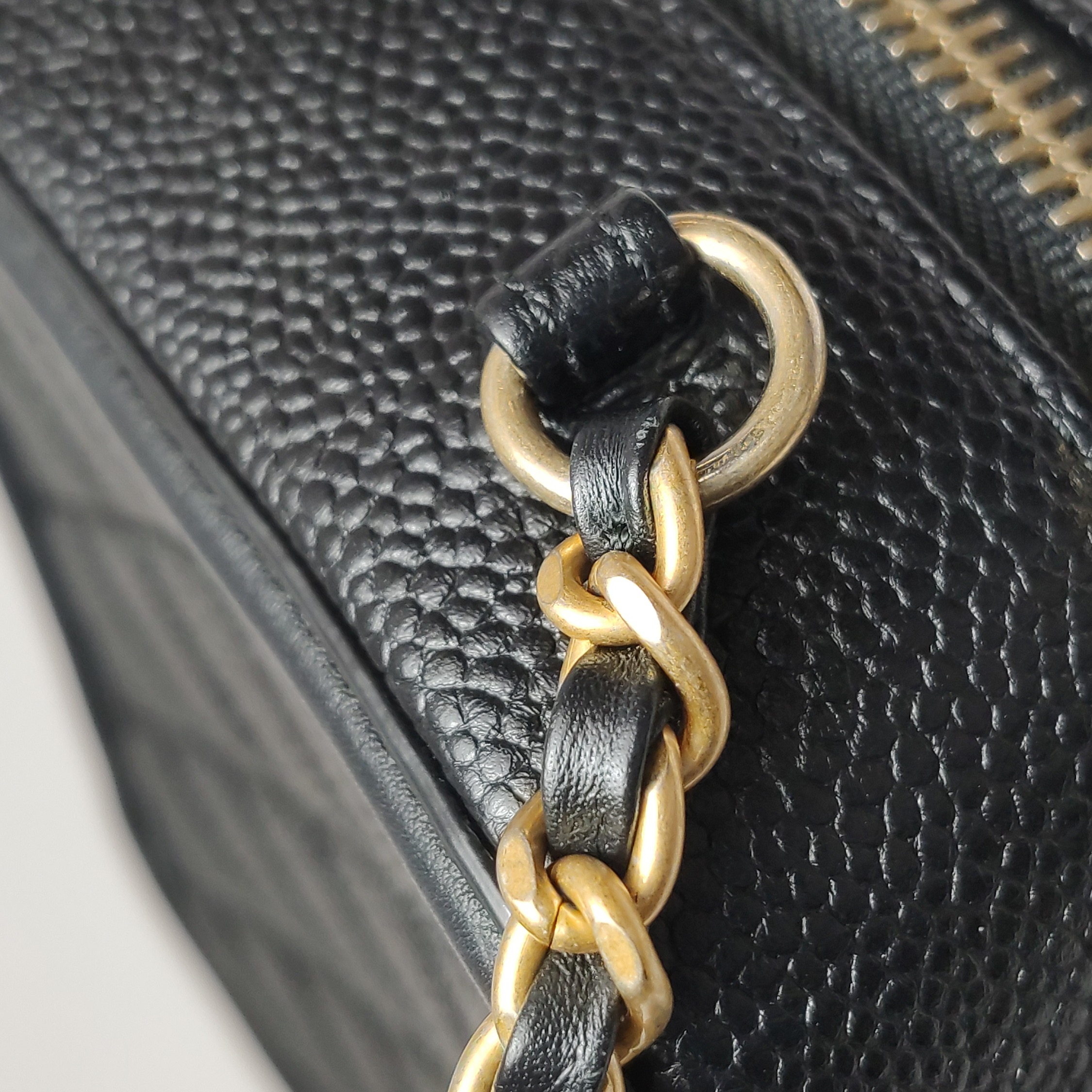Chanel Filigree Vanity Case Quilted Caviar Small — photo 12 of 13