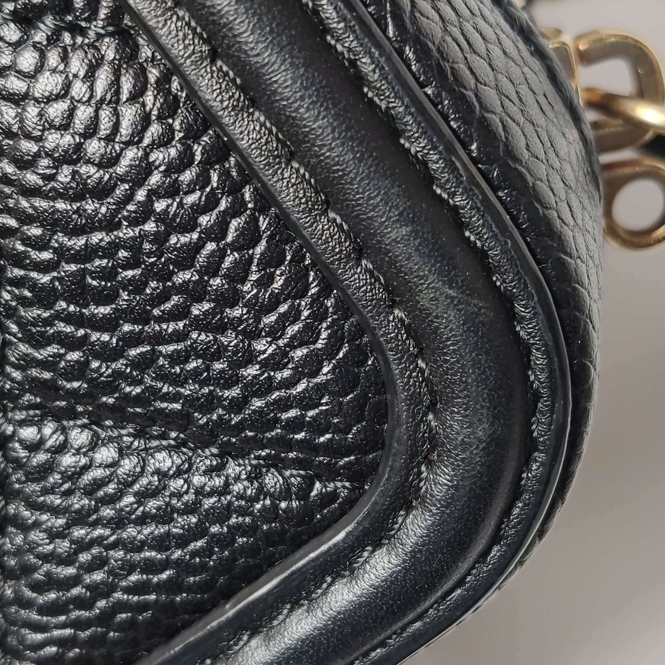 Chanel Filigree Vanity Case Quilted Caviar Small — photo 10 of 13