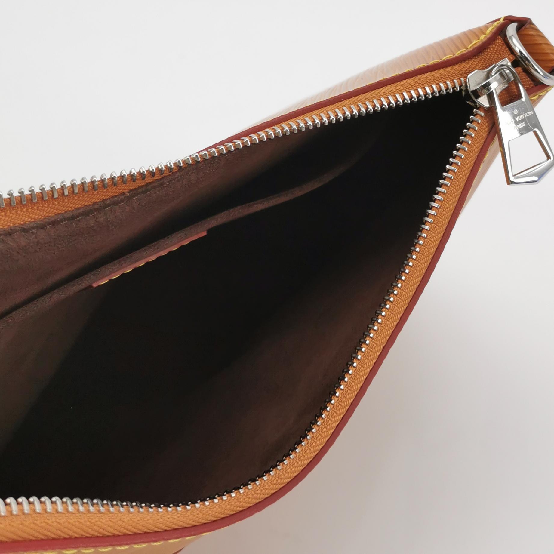 Louis Vuitton(LV) Marelle Handbag Epi Leather — photo 7 of 14