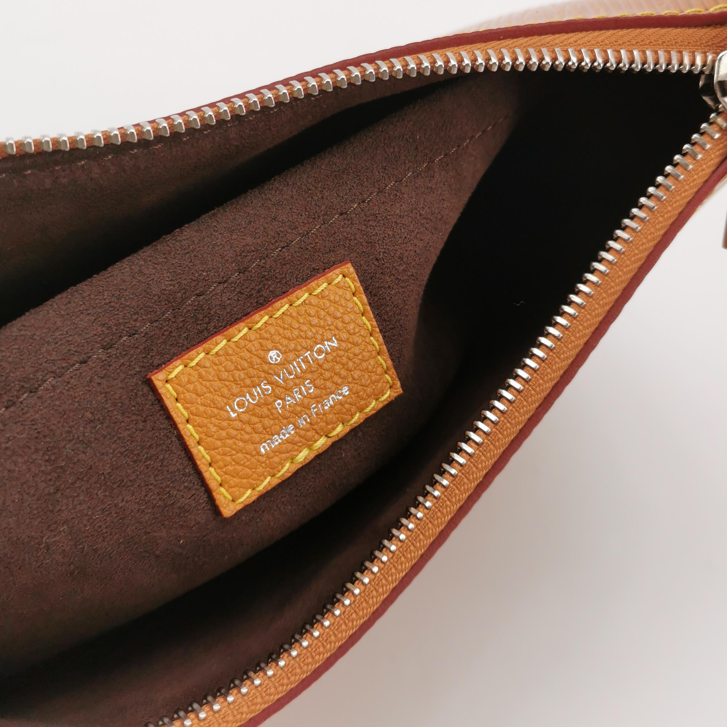 Louis Vuitton(LV) Marelle Handbag Epi Leather — photo 8 of 14