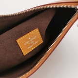 Louis Vuitton(LV) Marelle Handbag Epi Leather — thumbnail 8