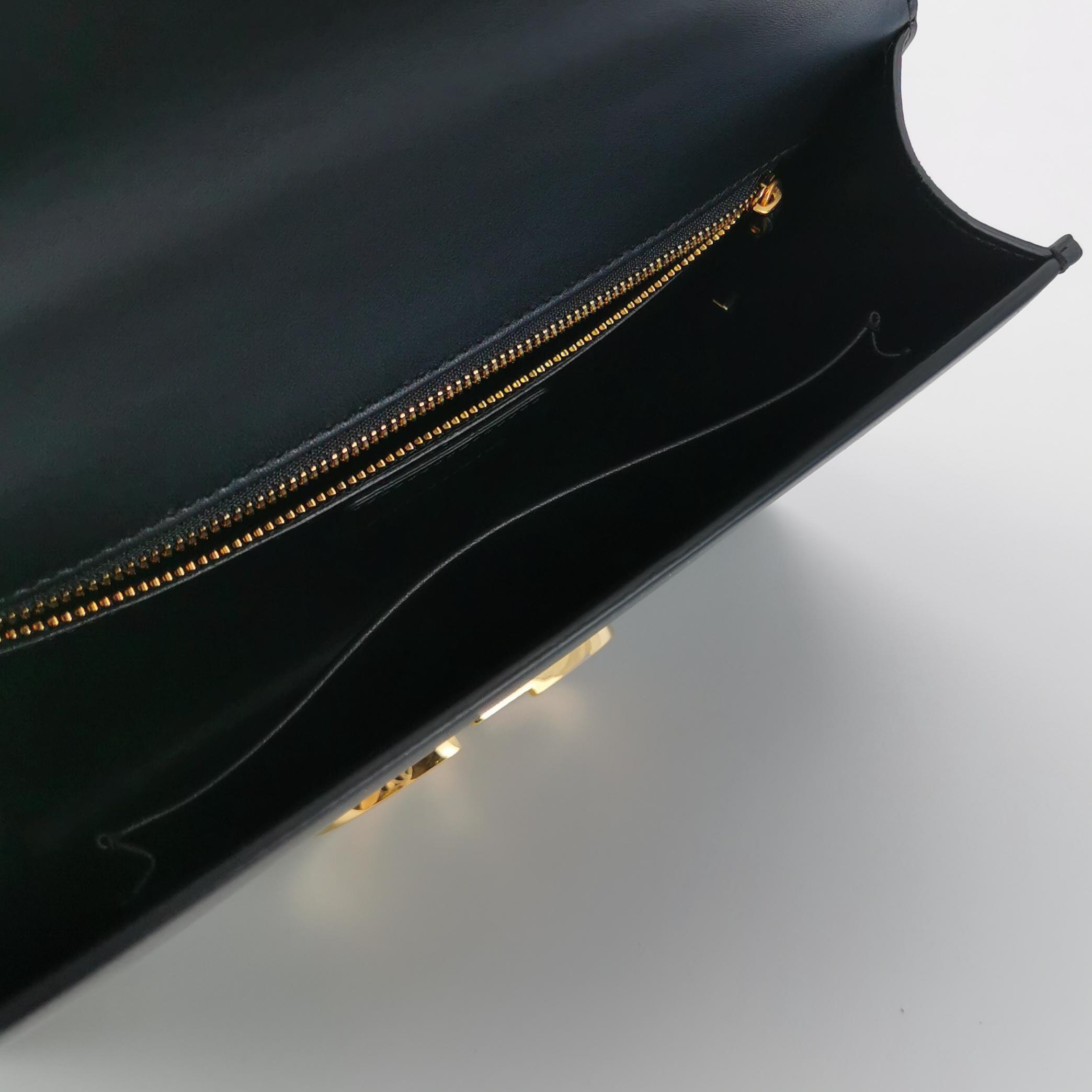 Dior 30 Montaigne Flap Bag Leather — photo 7 of 16
