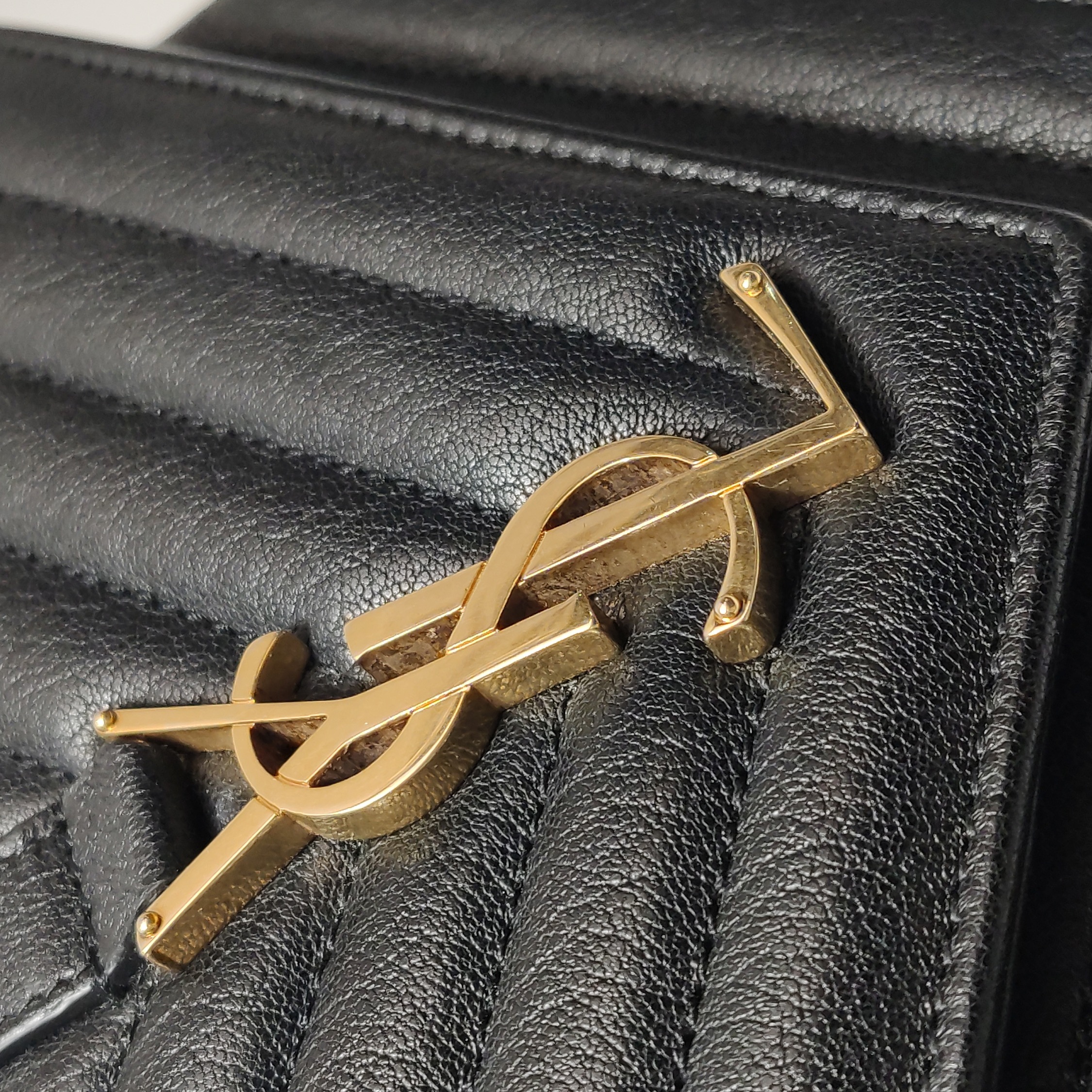 Saint Laurent(YSL) Classic Monogram College Bag Matelasse Chevron Leather Medium — photo 8 of 12