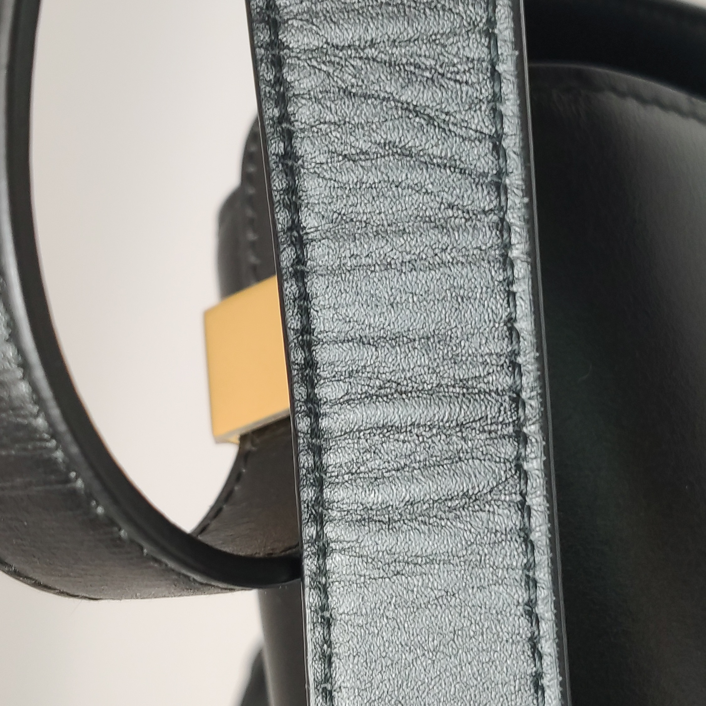 Dior 30 Montaigne Flap Bag Leather — photo 15 of 16