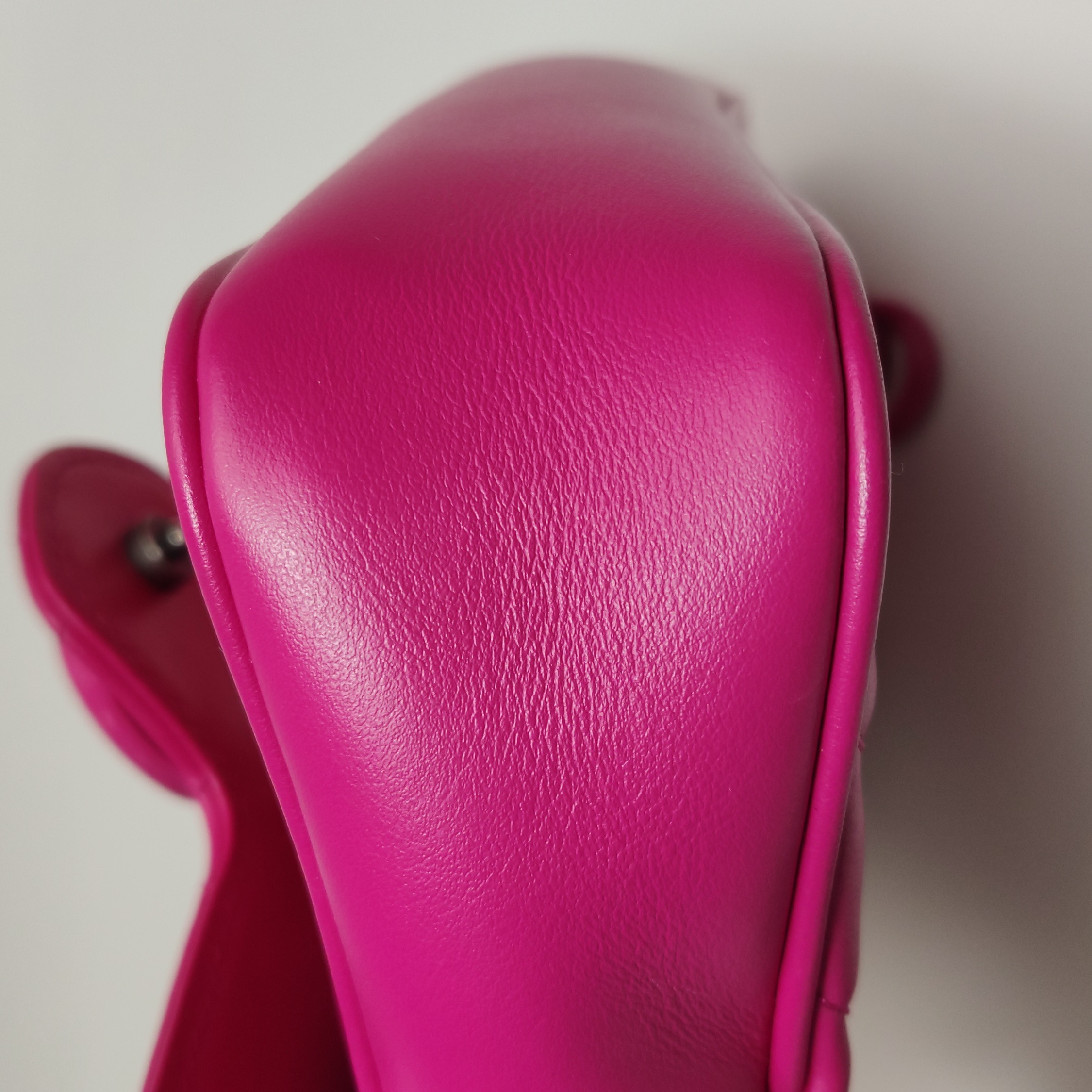 Gucci GG Marmont Flap Bag Matelasse Leather Super Rose Pink  Mini — photo 12 of 16