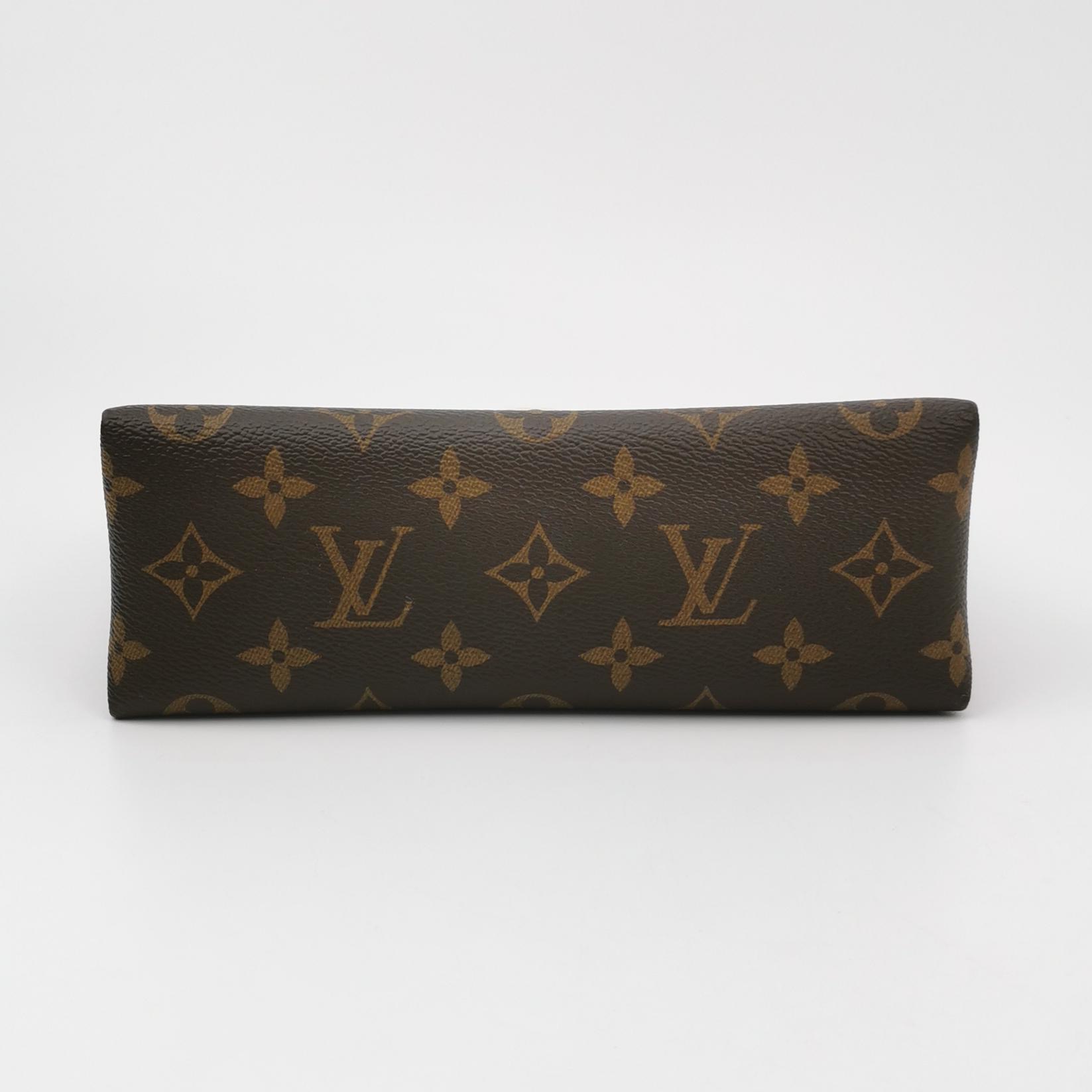 Louis Vuitton(LV) Locky Handbag Monogram Canvas with Leather BB — photo 6 of 15
