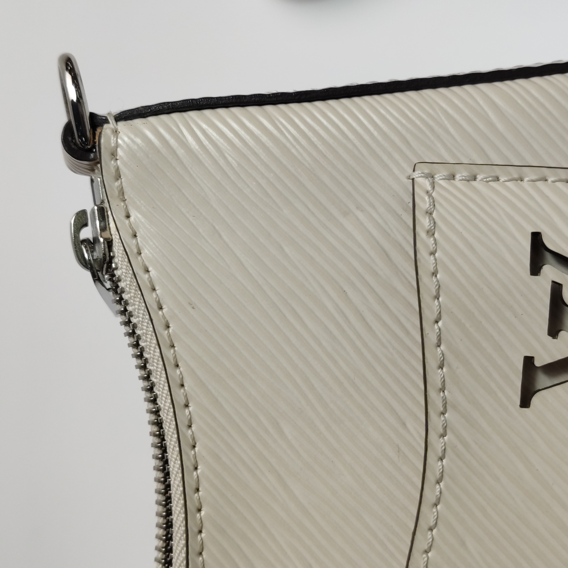 Louis Vuitton(LV) Marellini Handbag Epi Leather — photo 12 of 16