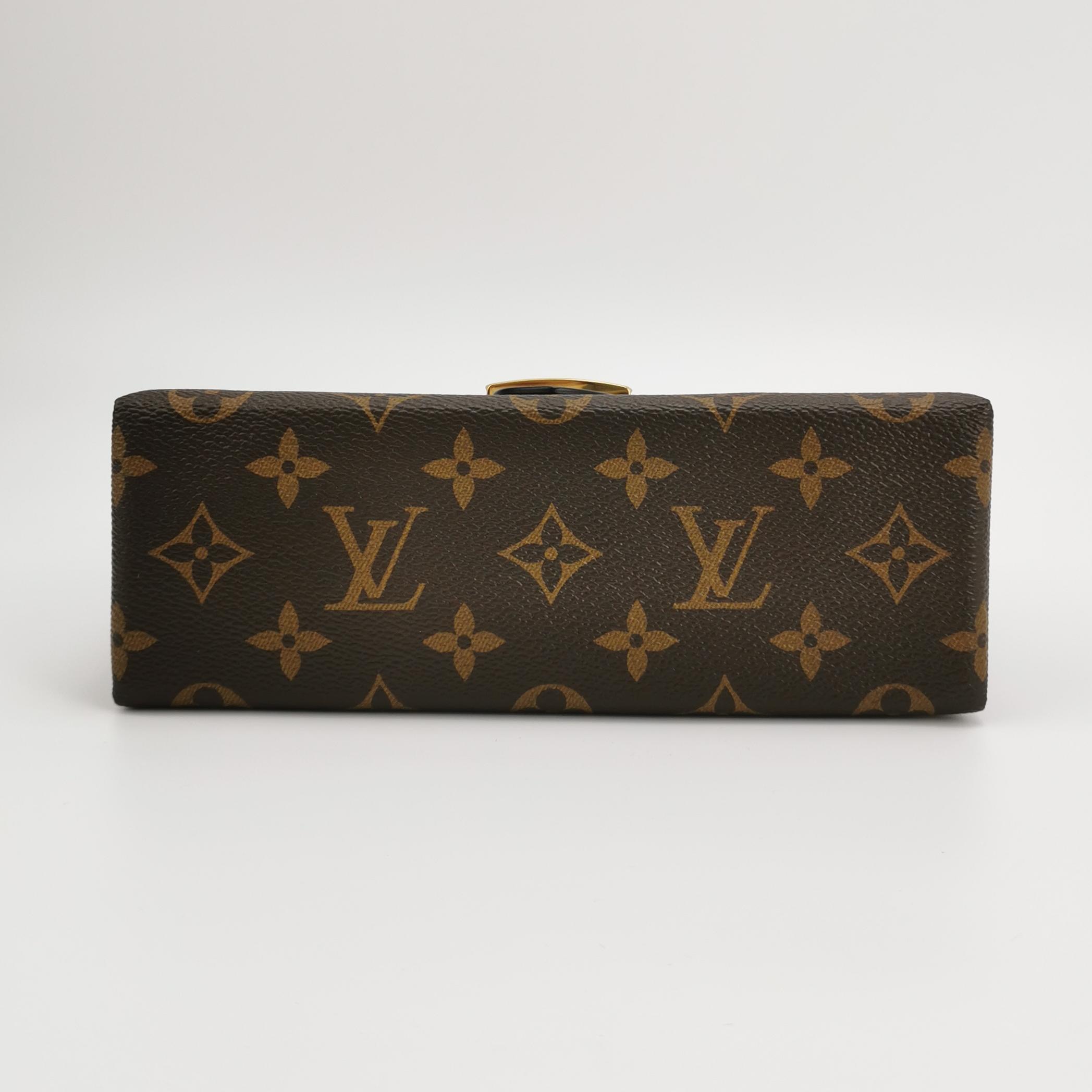Louis Vuitton(LV) Locky Handbag Monogram Canvas with Leather BB