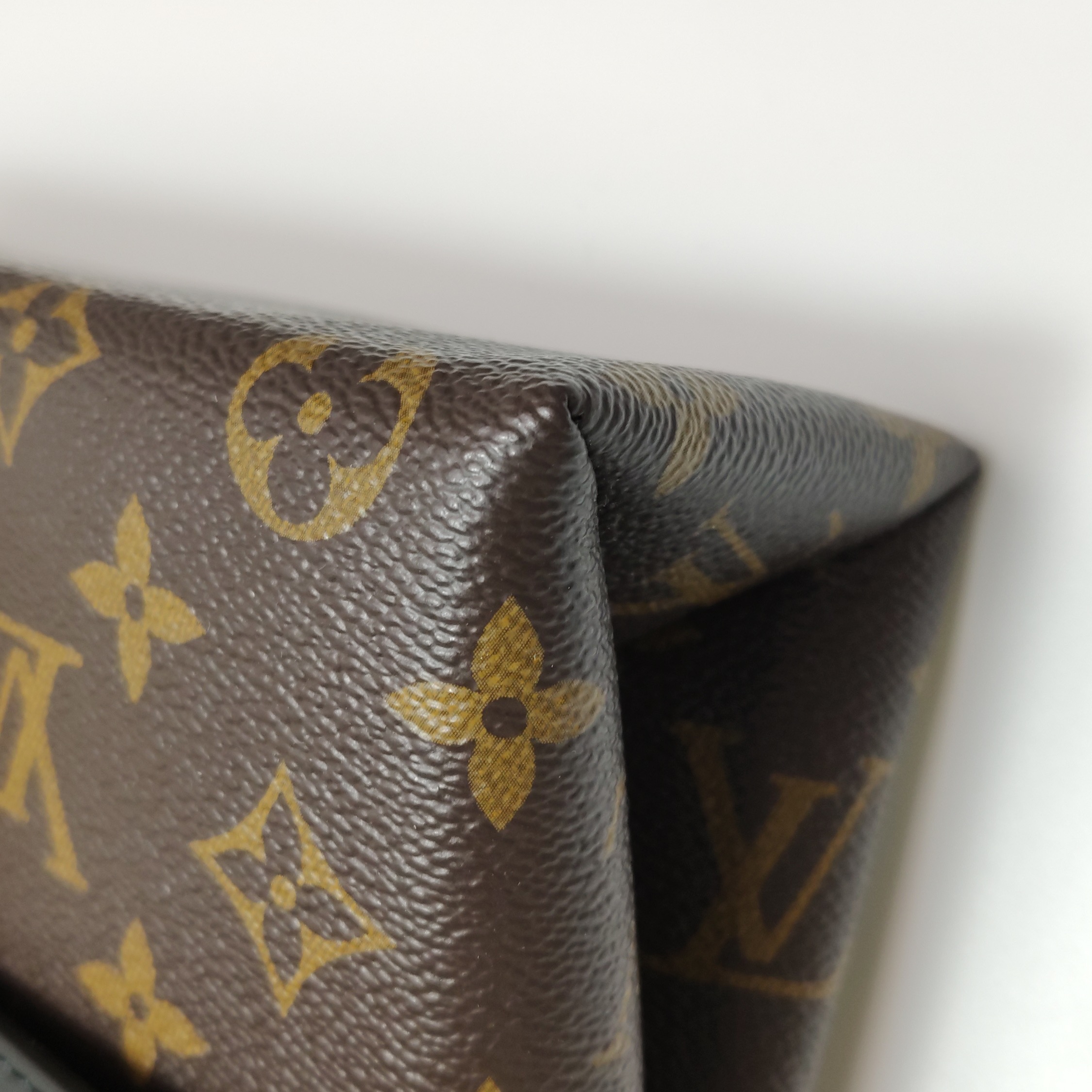 Louis Vuitton(LV) Locky Handbag Monogram Canvas with Leather BB