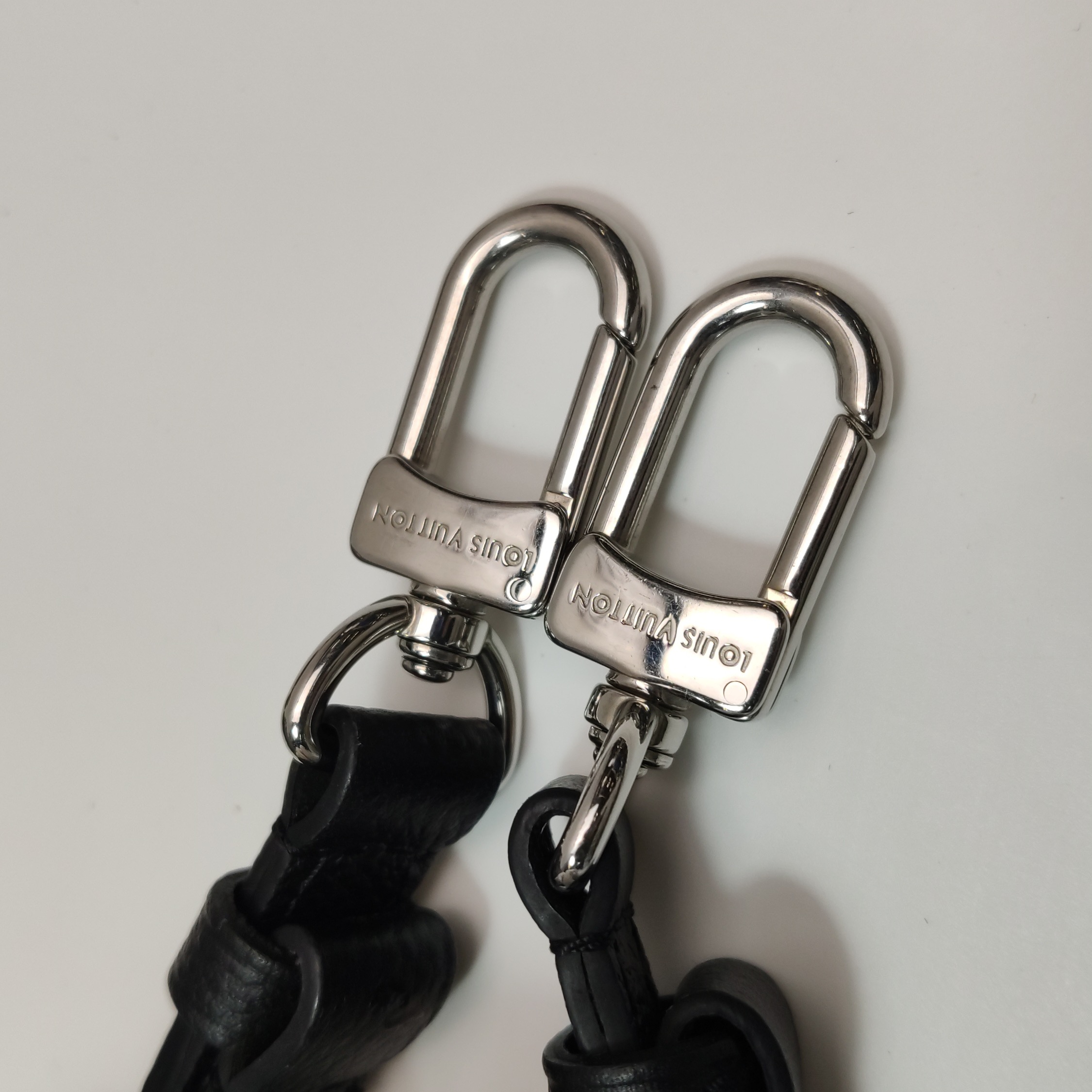 Louis Vuitton(LV) Marellini Handbag Epi Leather — photo 12 of 15