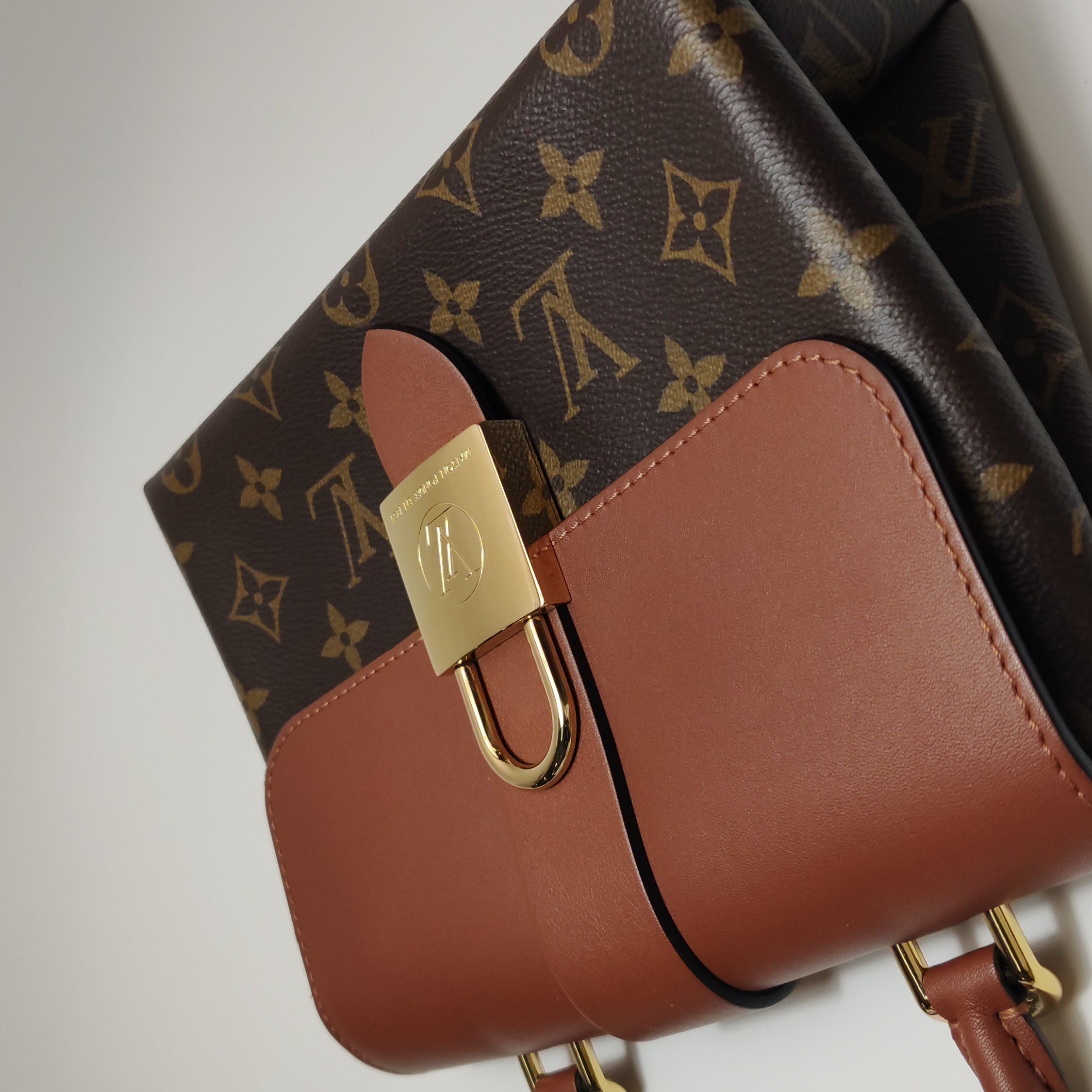 Louis Vuitton(LV) Locky Handbag Monogram Canvas with Leather BB — photo 8 of 15