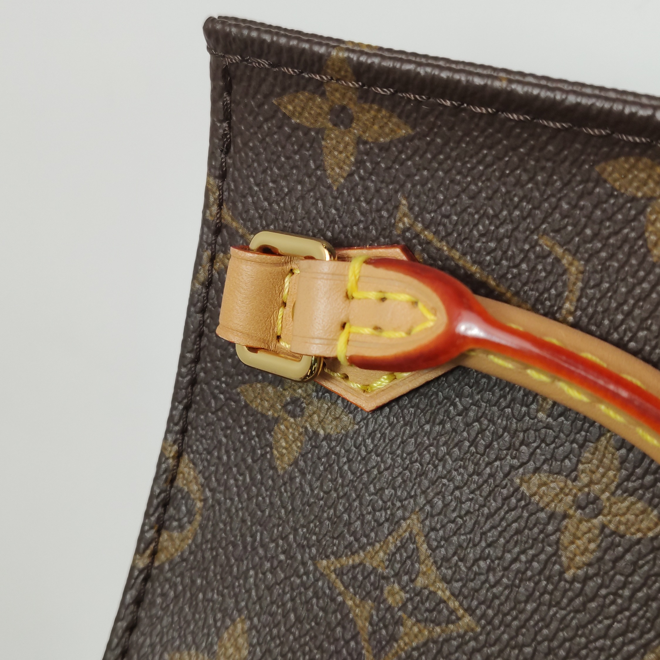 Louis Vuitton(LV) Petit Sac Plat Bag Monogram Canvas — photo 15 of 20