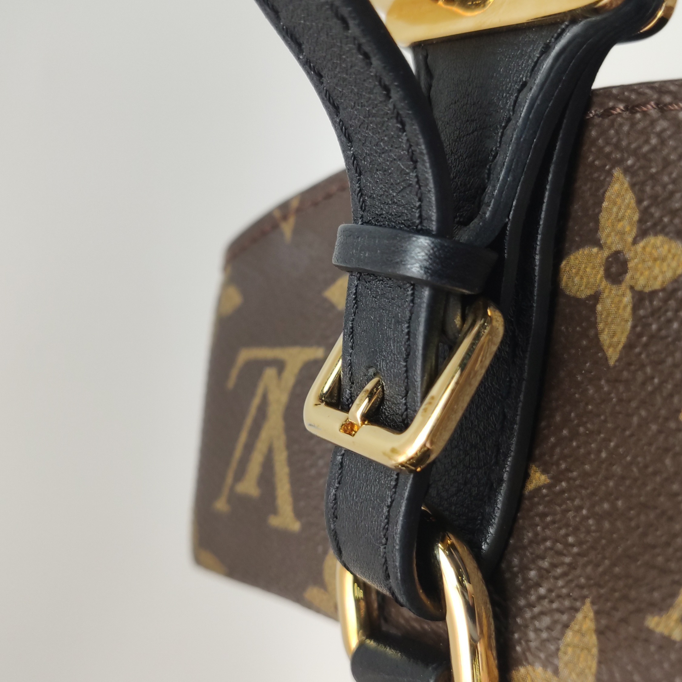 Louis Vuitton(LV) Camera Box Handbag Studded Reverse Monogram Canvas — photo 9 of 14